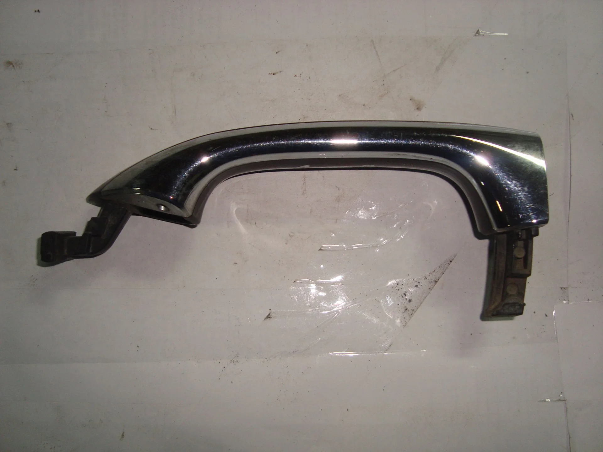 Ручка наружняя передней правой двери Mercedes-Benz W251 113 A1647600670 - изображение 1