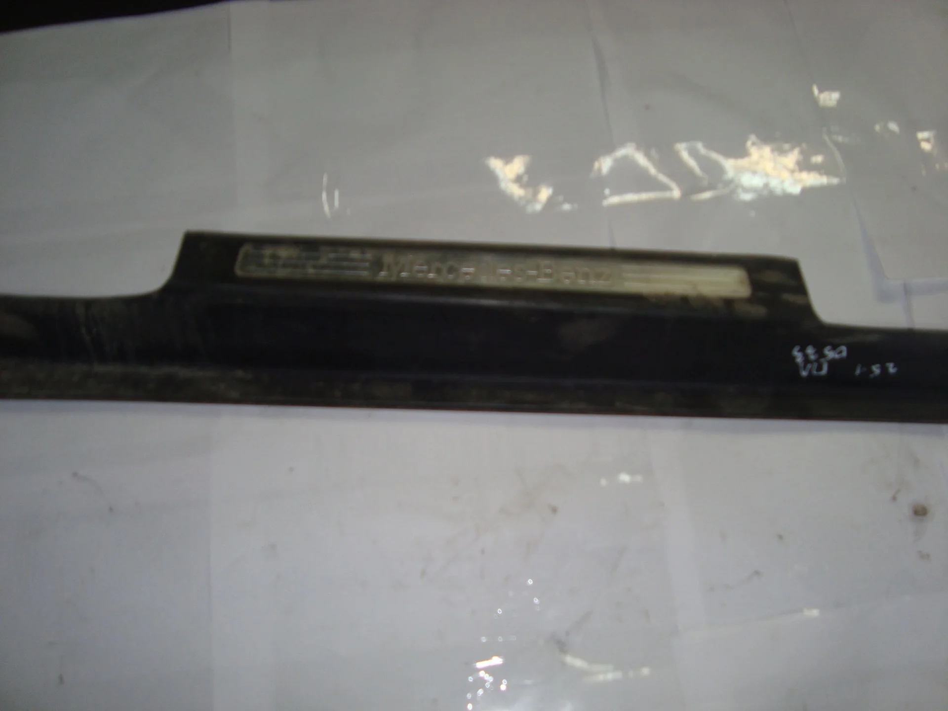 Накладка на порог внутренняя Mercedes-Benz W251 113 A2518600135 - изображение 1