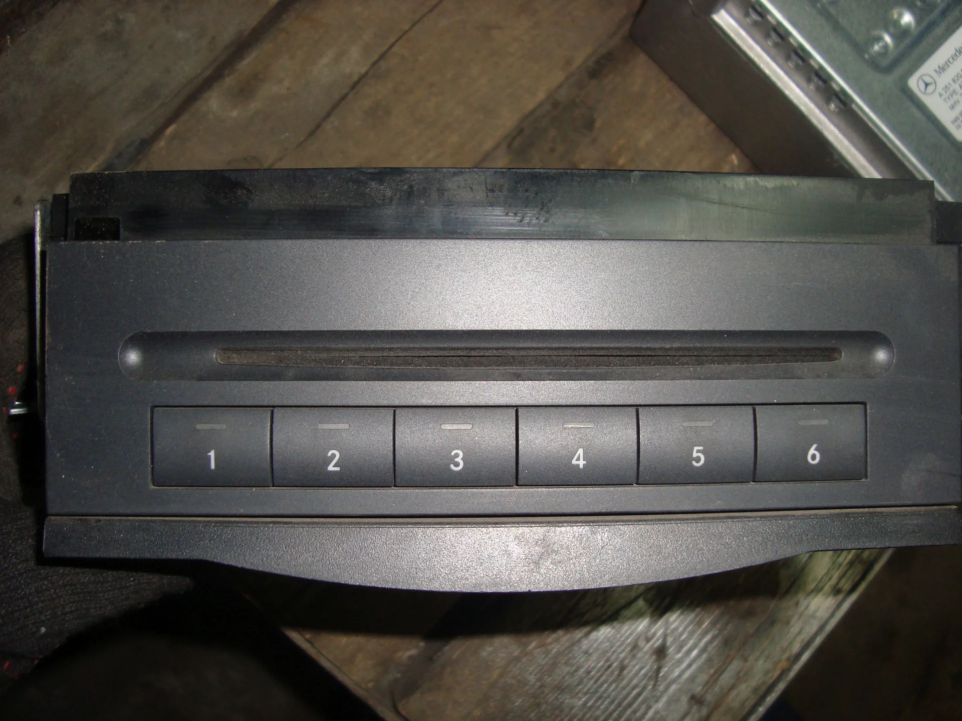 CD-чейнджер Mercedes-Benz W251 113 A2118703889 - изображение 1