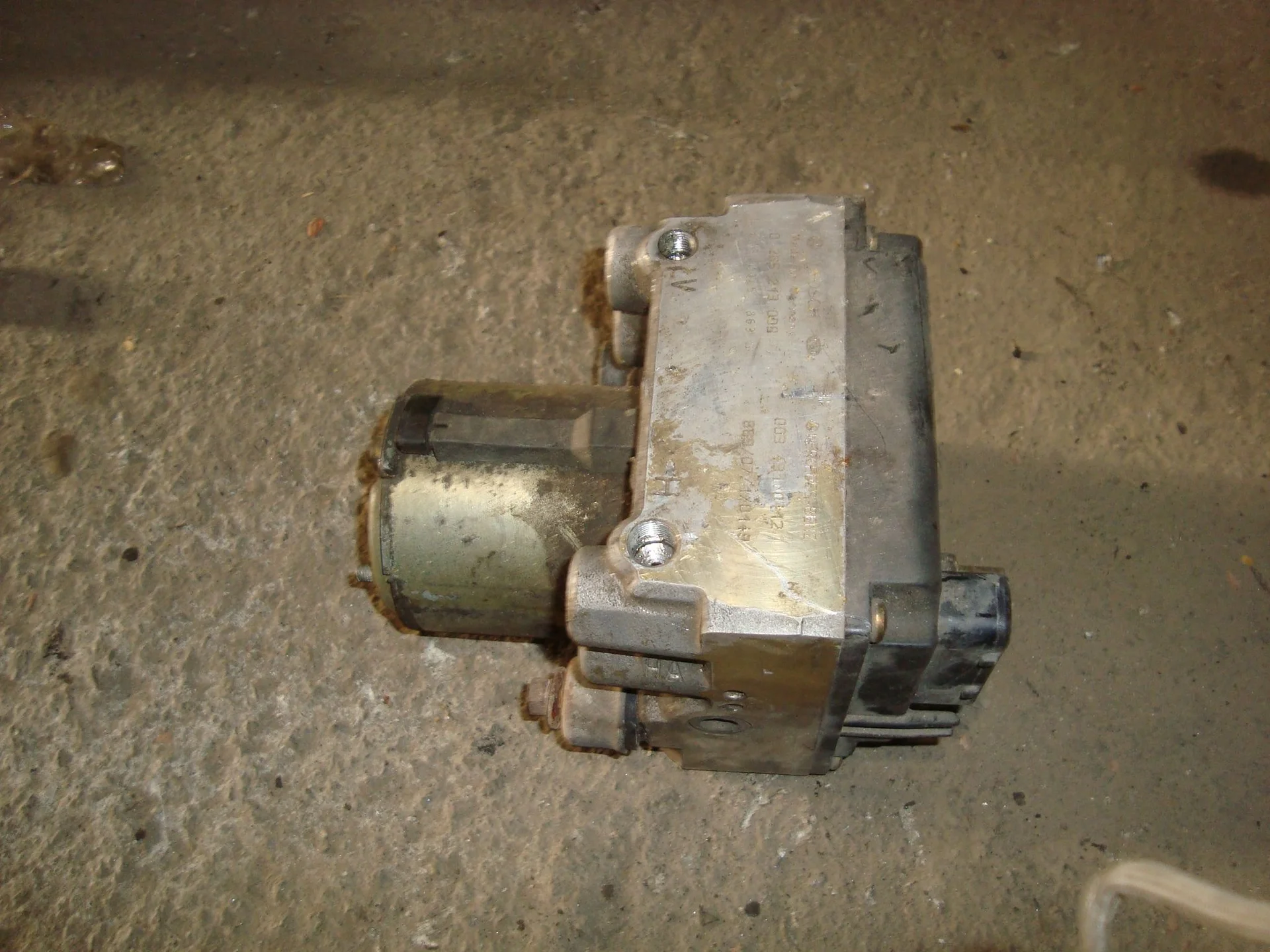 Блок ABS (насос) Mercedes-Benz W202  A0034310412 - миниатюра 2