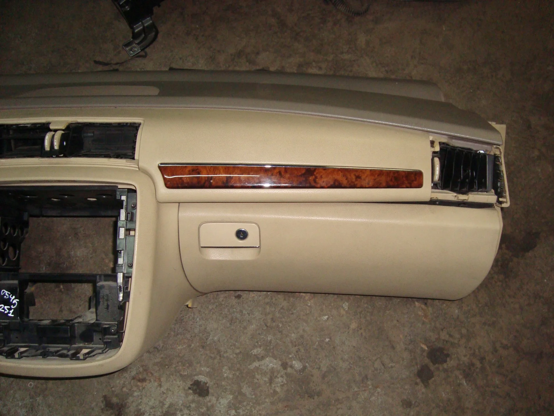 Бардачок Mercedes-Benz W251 113 A2516800091 - изображение 1