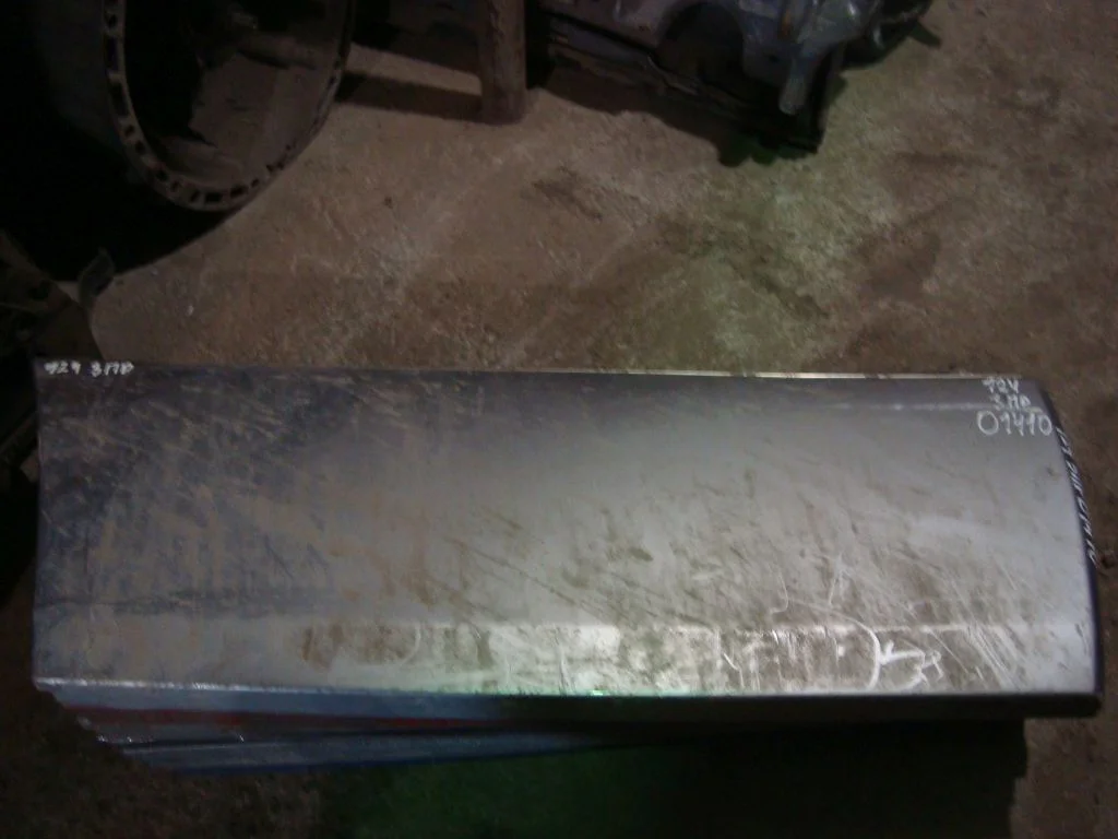 Накладка двери задней правой Mercedes-Benz W124 A1246901840 - изображение 1