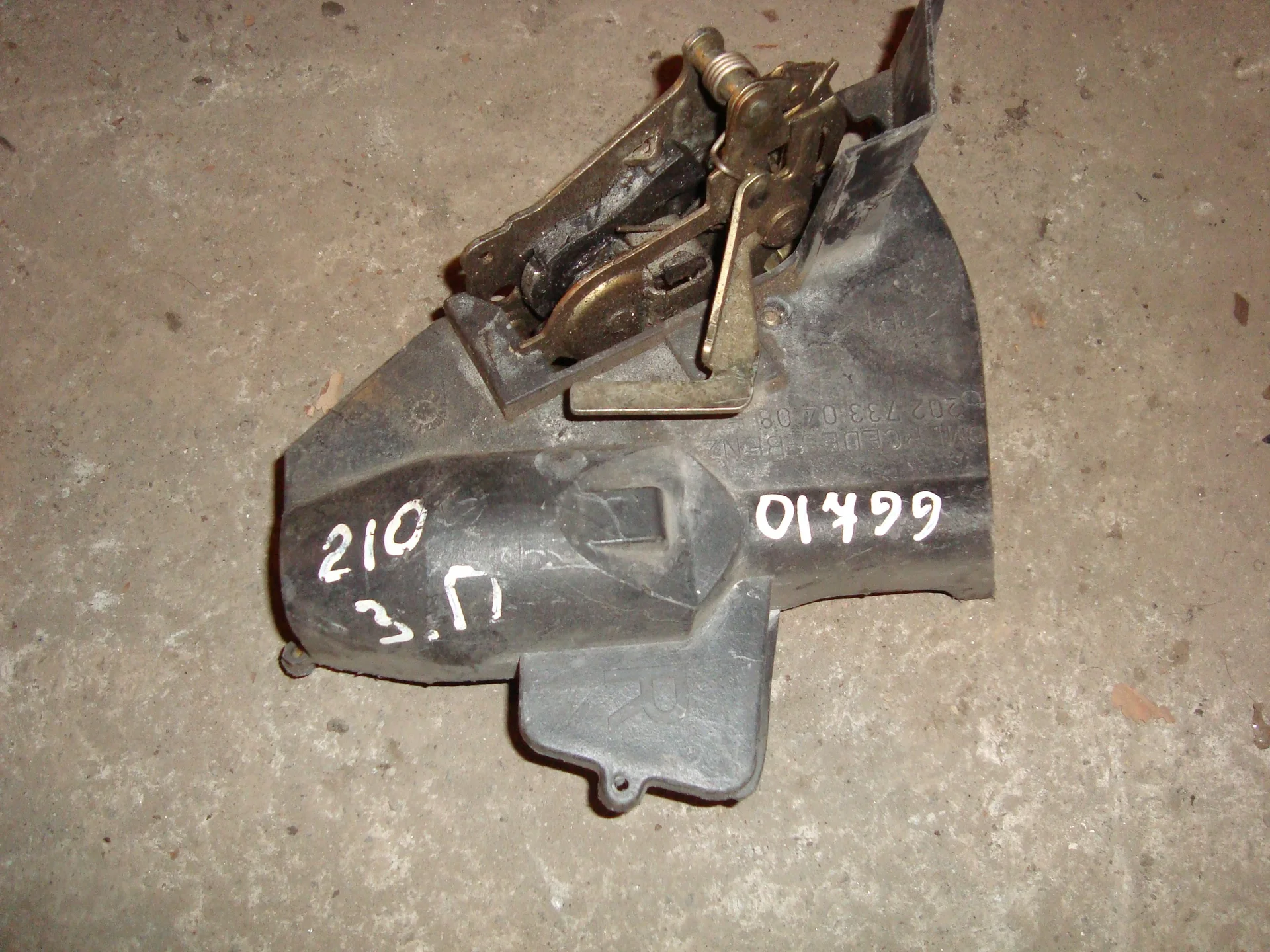 Замок двери задней правой Mercedes-Benz W210 A2027300635 - изображение 1