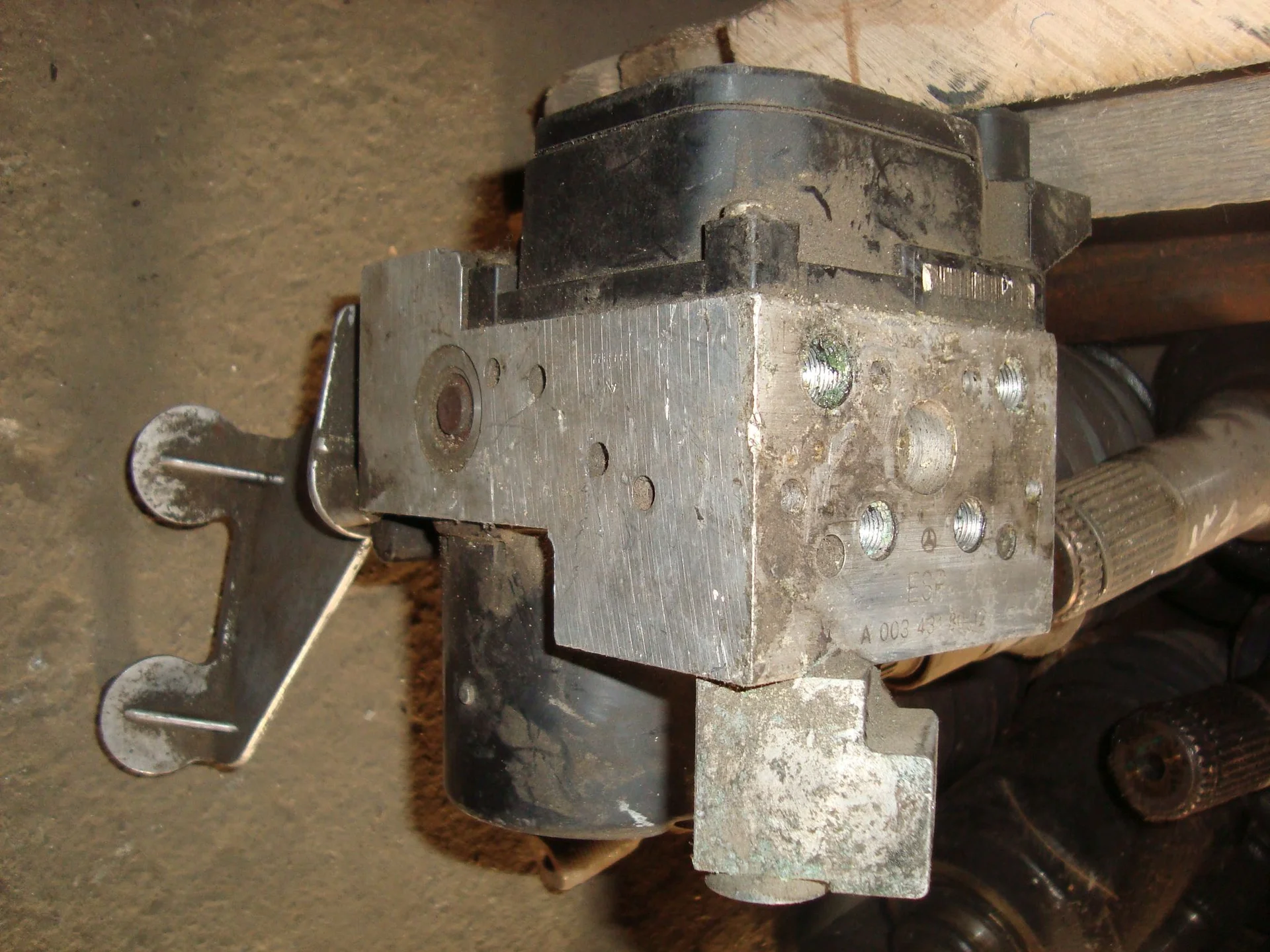 Блок ABS (насос) Mercedes-Benz W220  A0034318012 - миниатюра 2