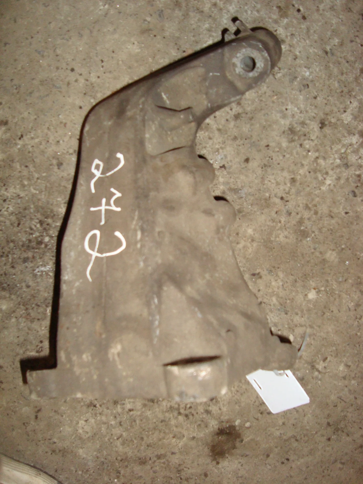 Кронштейн двигателя Mercedes-Benz W211 272 A2722232304 - миниатюра 2