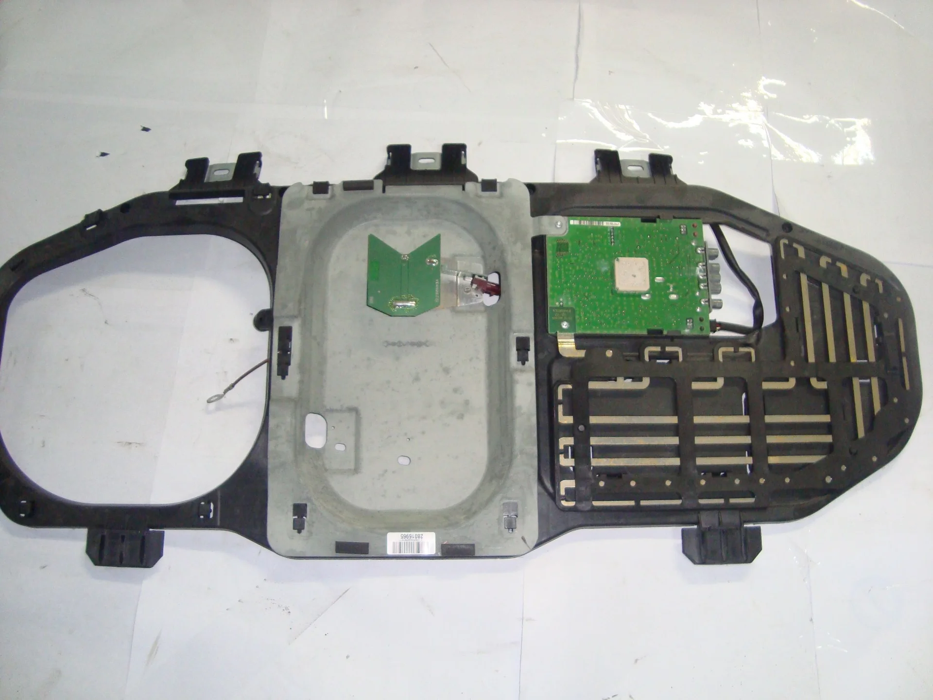 Антенна Mercedes-Benz W251 113 A2518202275 - миниатюра 2
