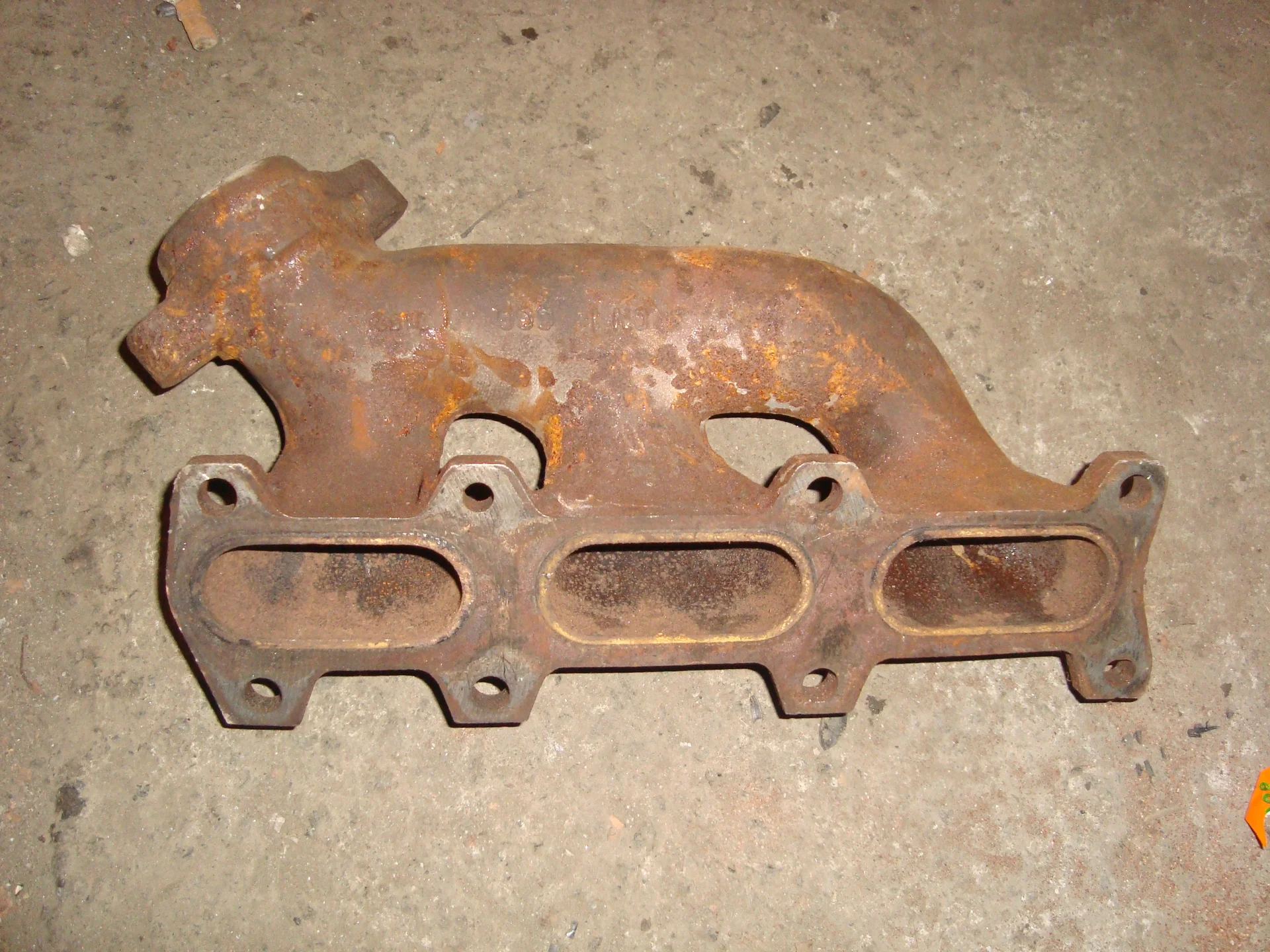 Выпускной коллектор Mercedes-Benz W210 606 A6061421002 - миниатюра 2
