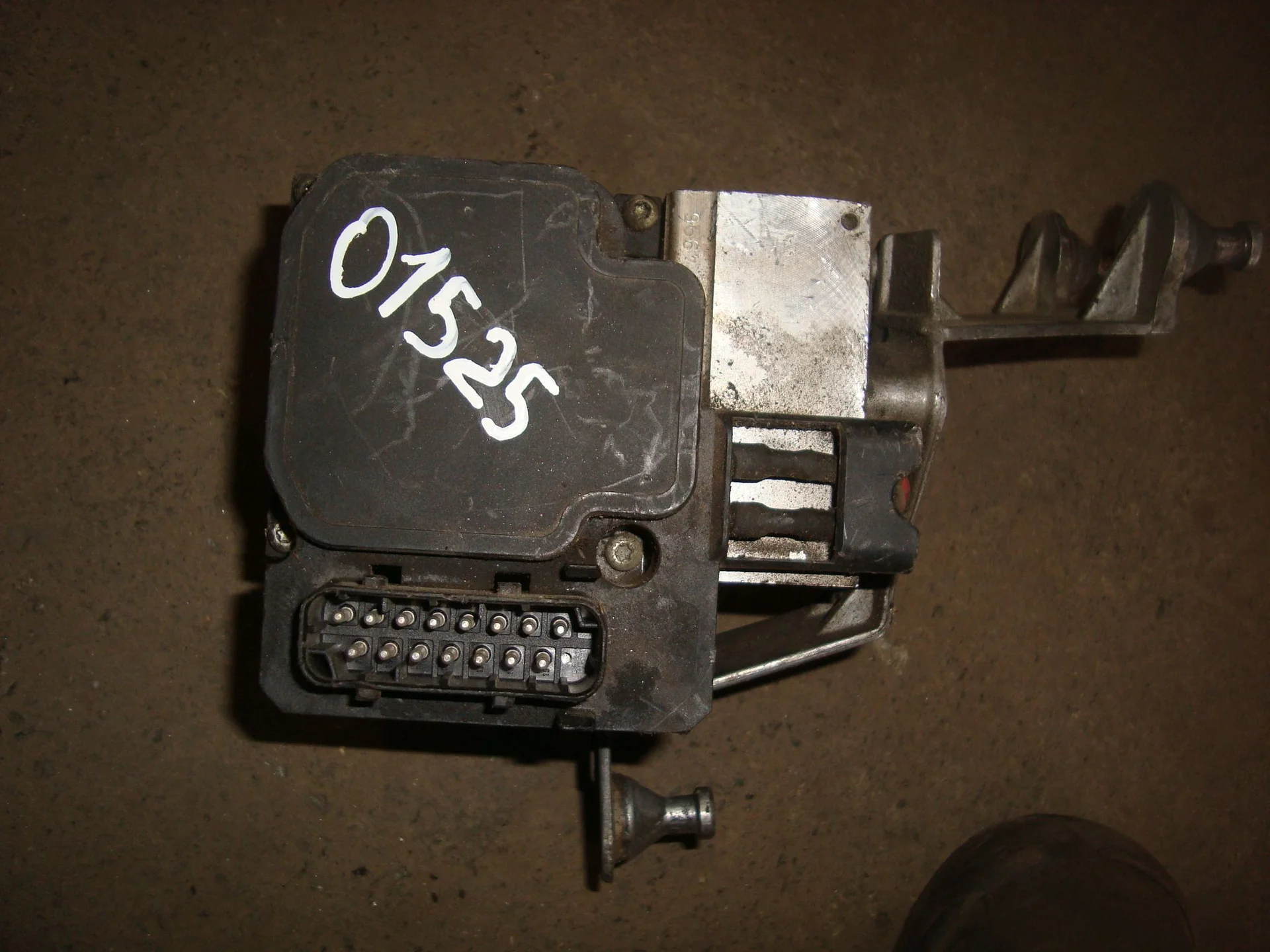 Блок ABS (насос) Mercedes-Benz W220 275 A0044314612 - изображение 1