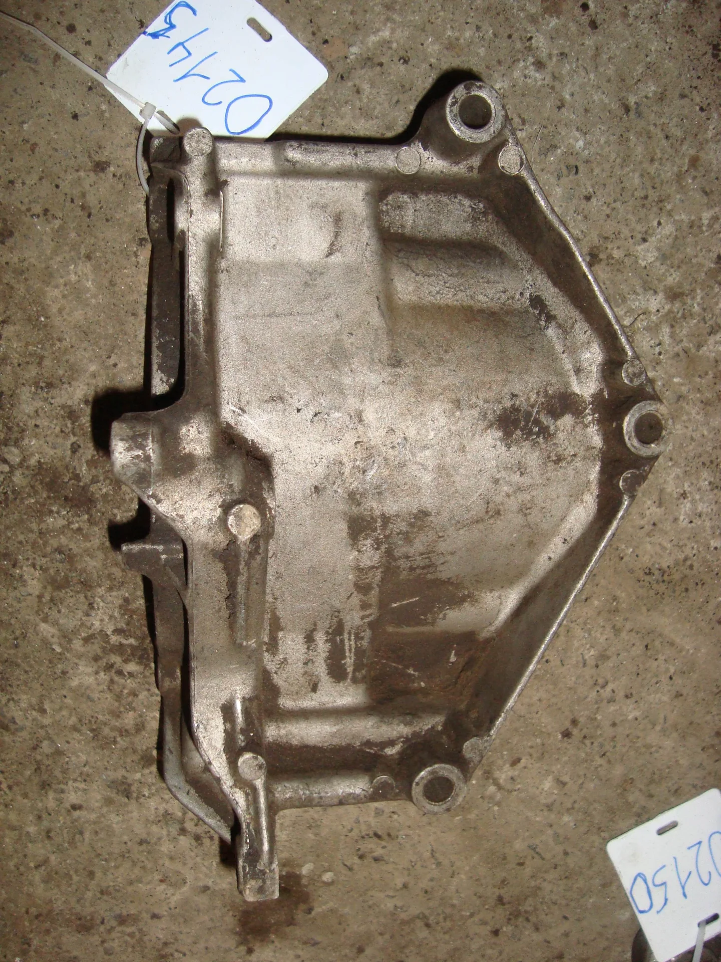 Кронштейн генератора Mercedes-Benz W202 111 A1111550135 - миниатюра 2