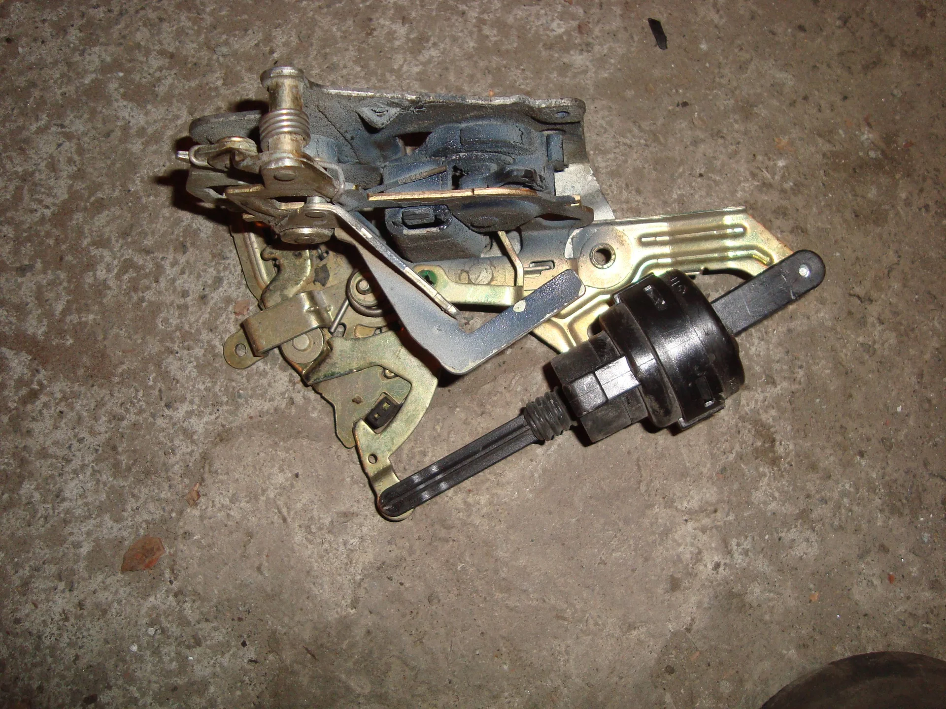 Замок двери задней левой Mercedes-Benz W210  A2027300535 - миниатюра 2