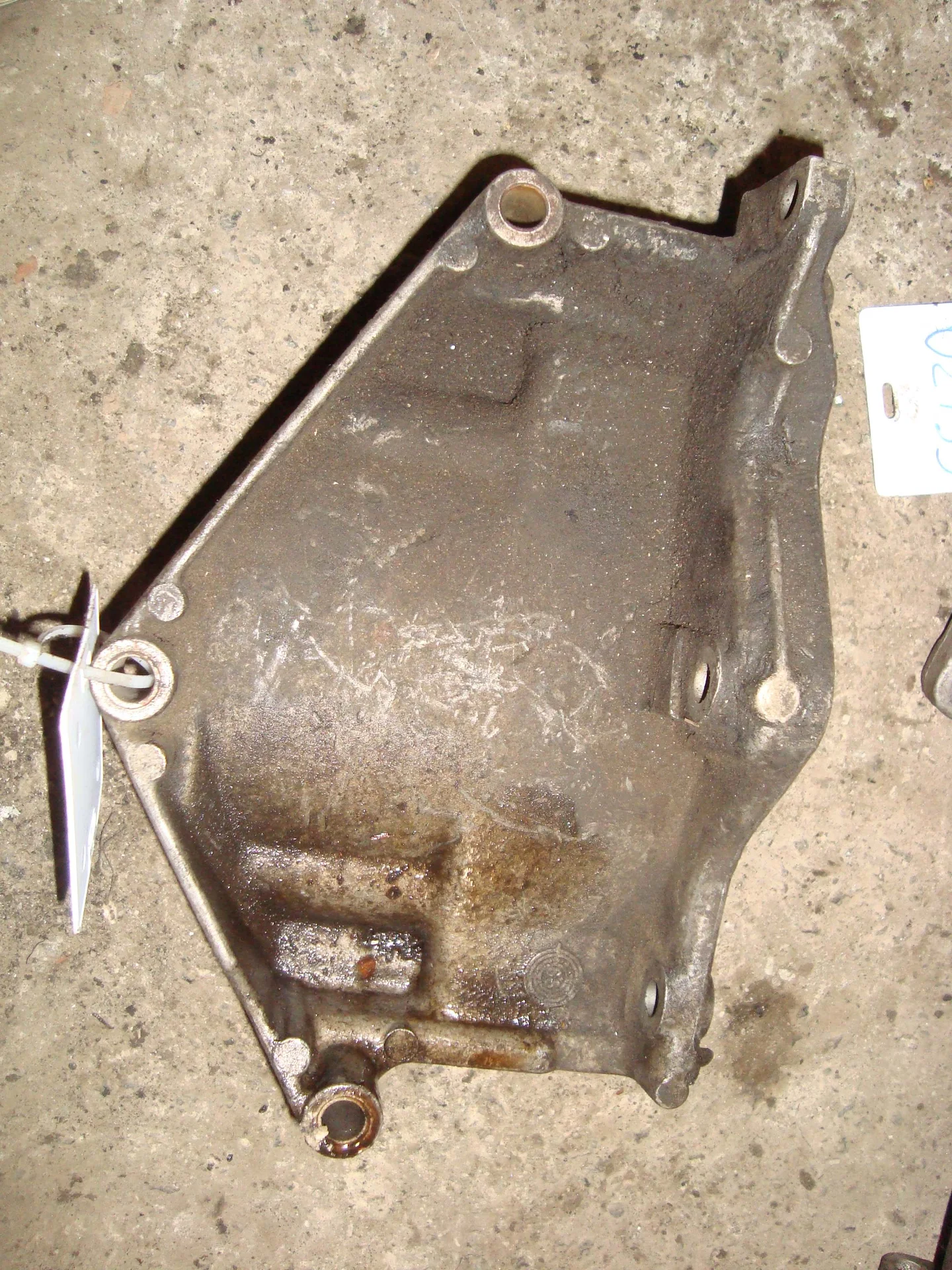Кронштейн двигателя Mercedes-Benz W210 111 A1111550135 - миниатюра 2