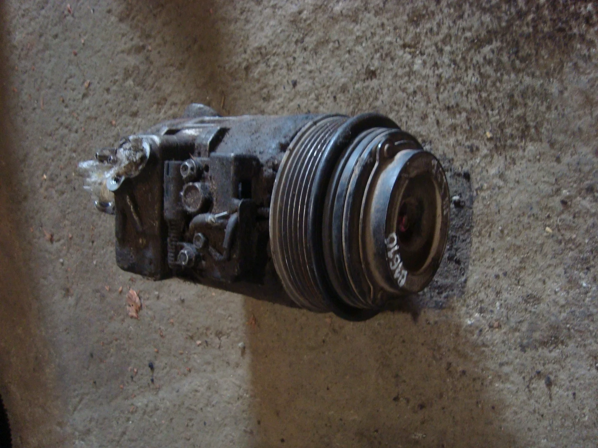 Компрессор кондиционера Mercedes-Benz W163 111 A0002342411 - миниатюра 2
