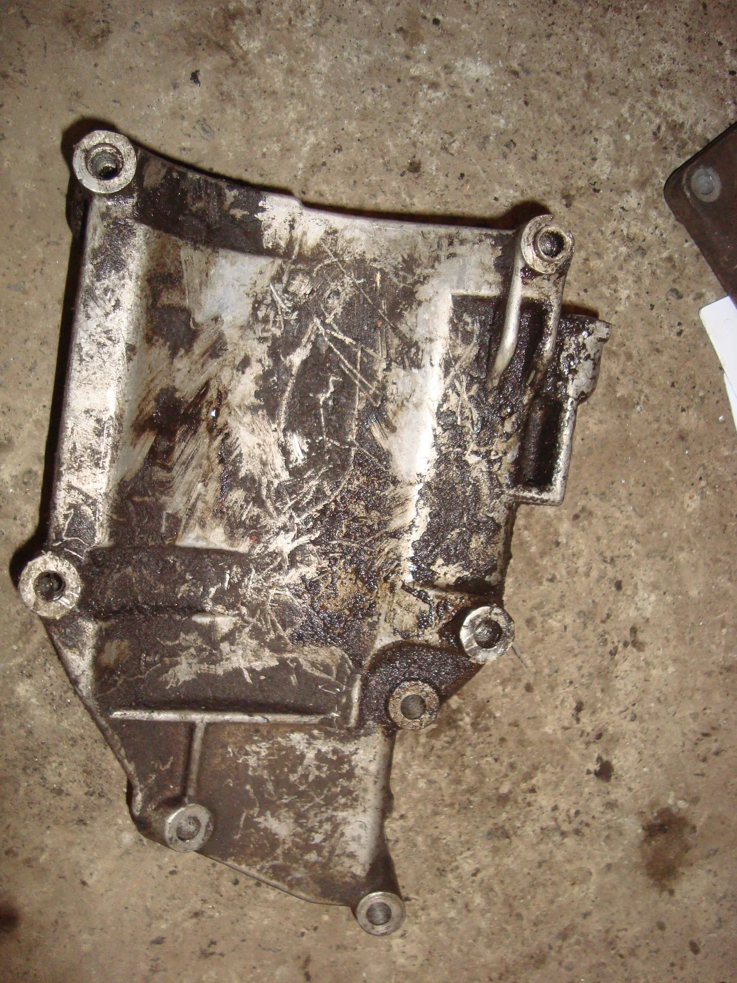 Кронштейн компрессора кондиционера Mercedes-Benz W140 119 A1192362130 - миниатюра 2