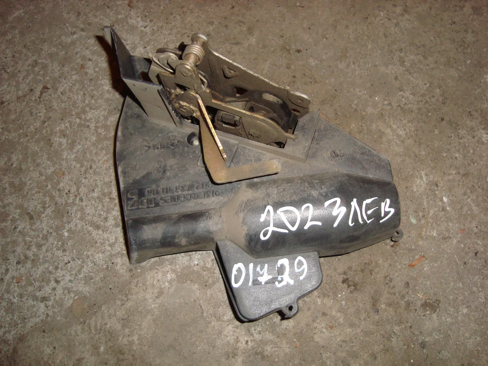 Замок двери задней левой Mercedes-Benz W202 A2027300535 - изображение 1