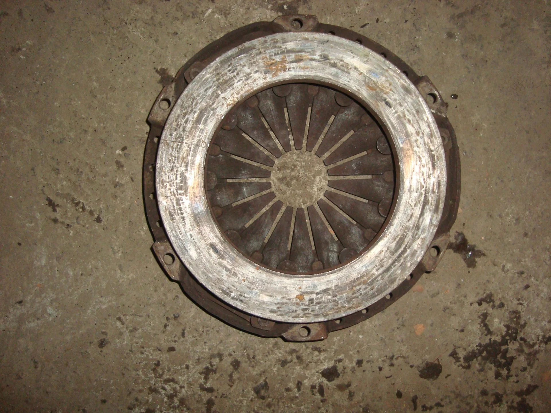 Корзина сцепления Mercedes-Benz W124 102 A0042503204 - миниатюра 2