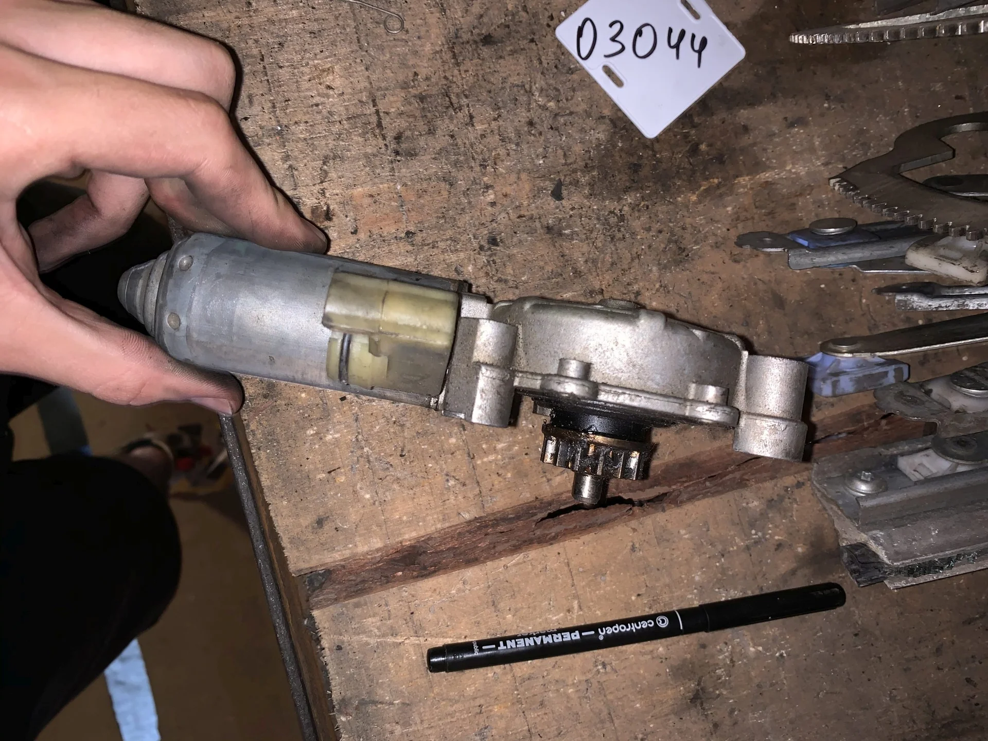 Моторчик переднего левого стеклоподъемника Mercedes-Benz W140 A1407202746 - миниатюра 3