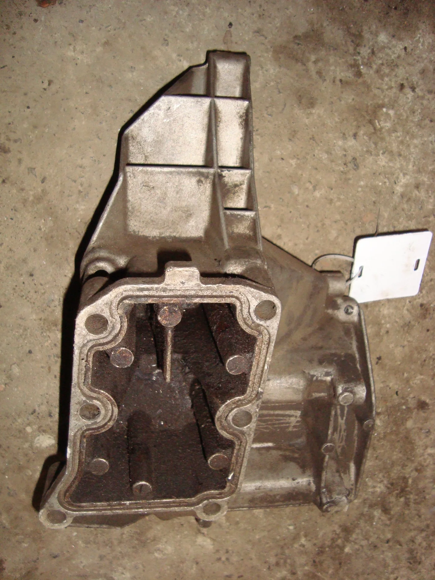 Кронштейн генератора Mercedes-Benz W124 111 A1111310535 - миниатюра 2