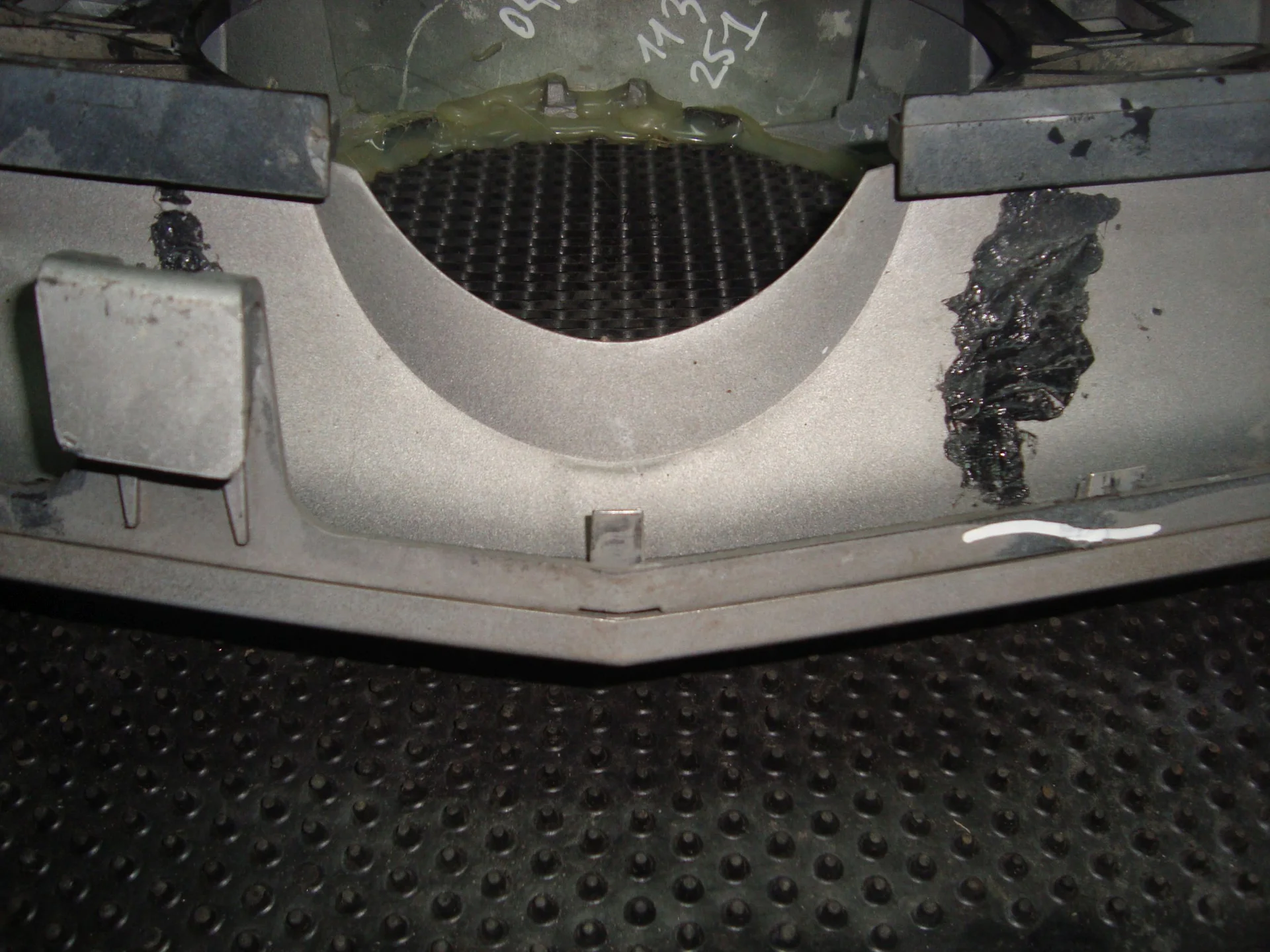 Решетка радиатора Mercedes-Benz W251 113 A2518800483 - миниатюра 8