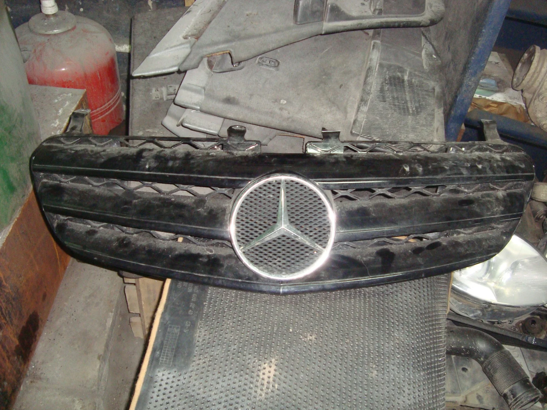 Решетка радиатора Mercedes-Benz W251 113 A2518800483 - миниатюра 9