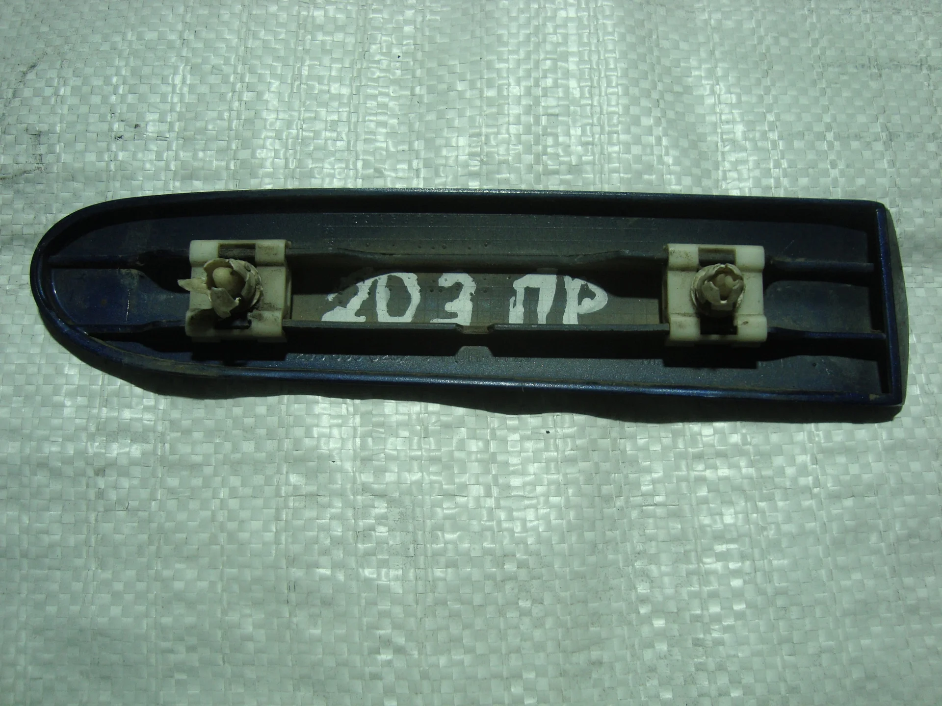 Накладка на крыло переднее правое Mercedes-Benz W203 A2036900262 - миниатюра 2