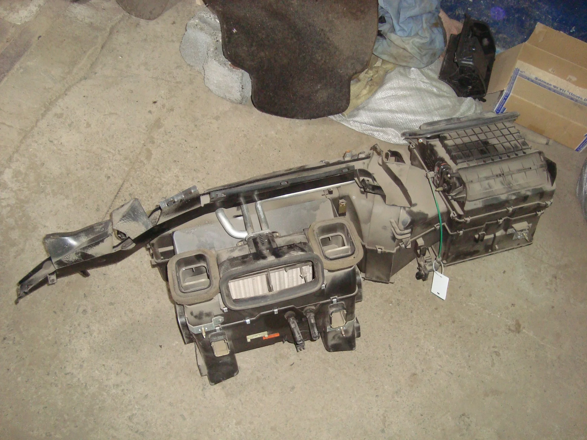 Корпус печки Mercedes-Benz W210 112 A2108300462 - изображение 1