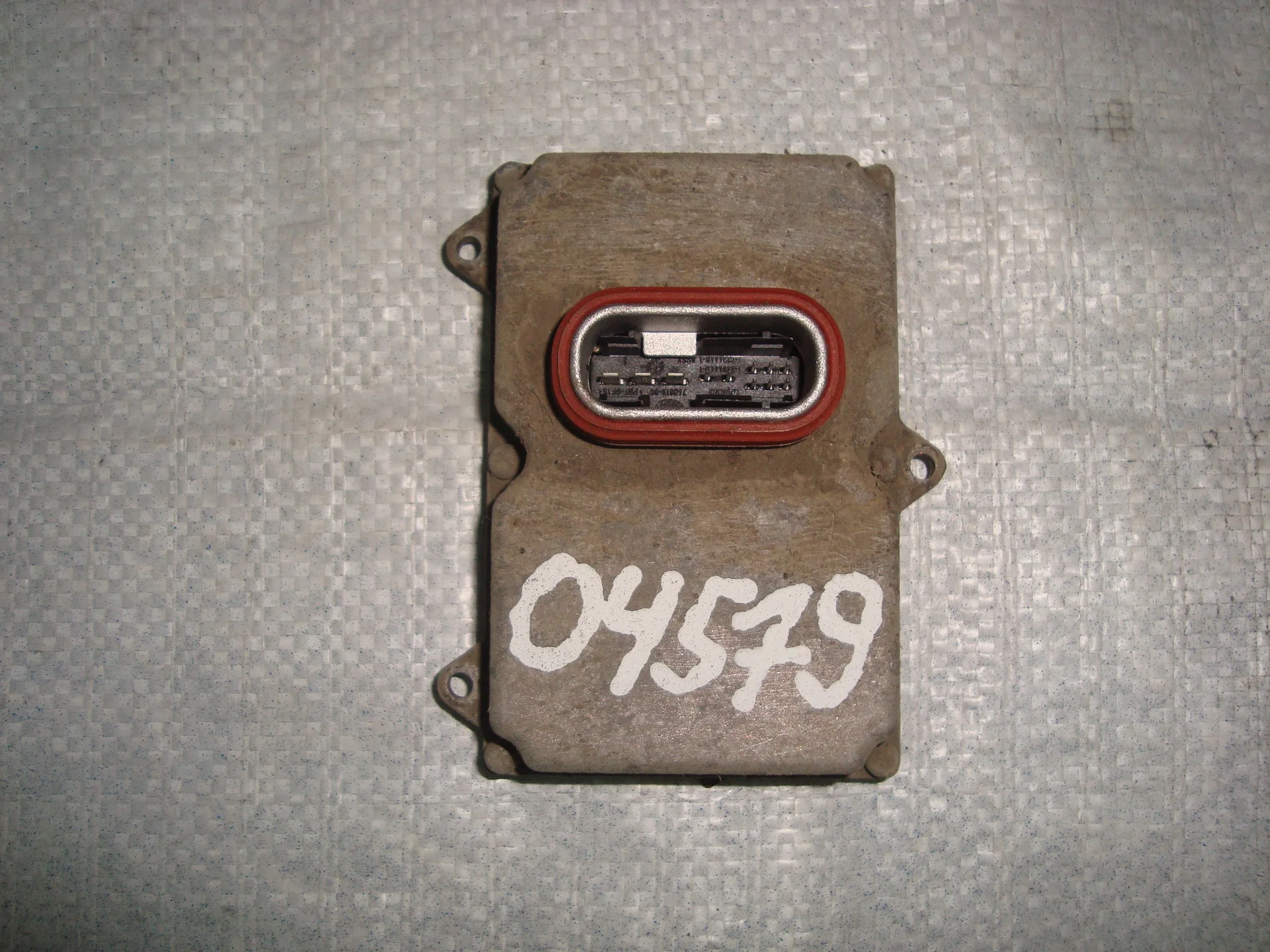 Блок управления фарой Mercedes-Benz W211 271 A0028202426 - изображение 1