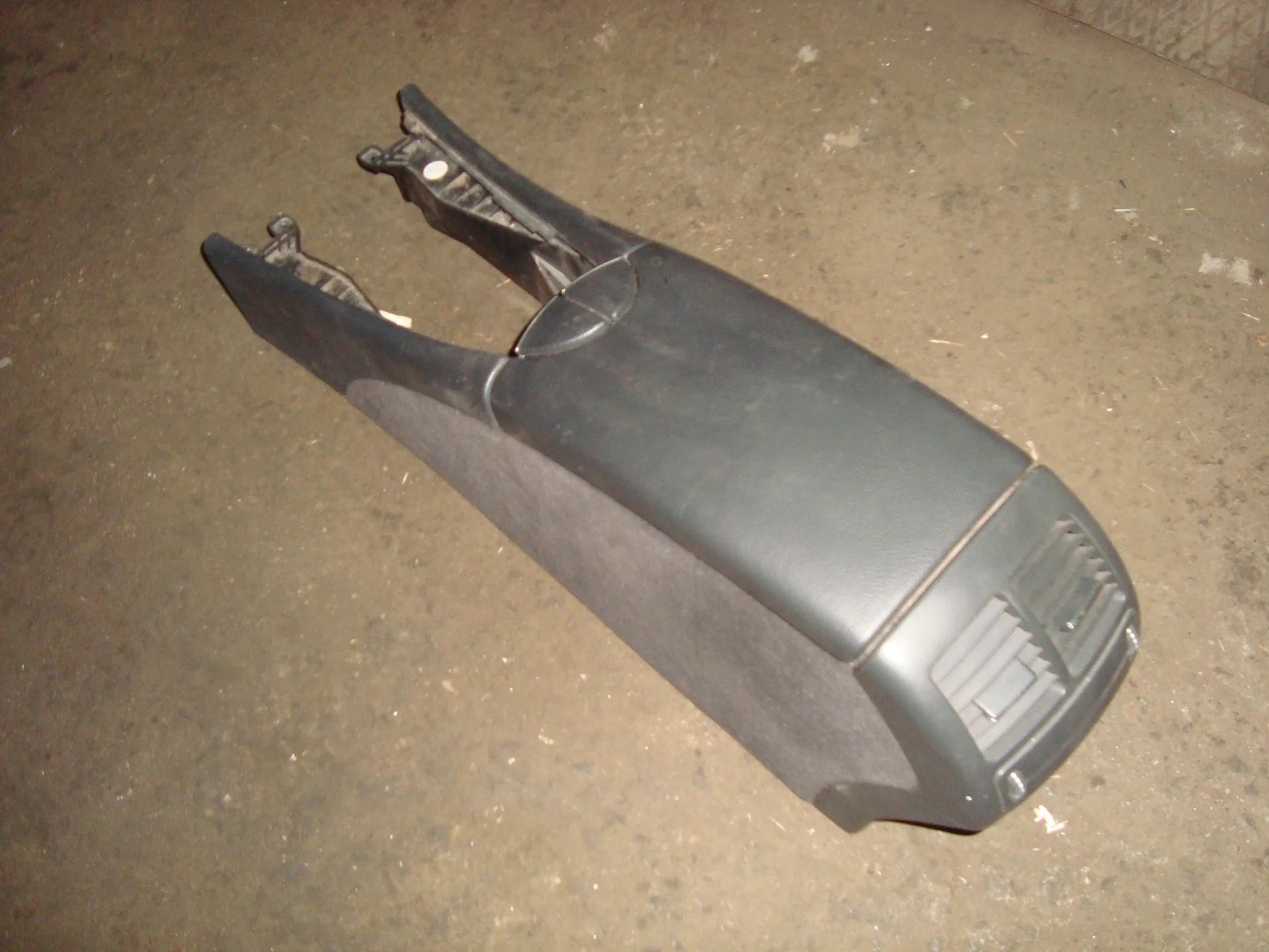 Подлокотник передний Mercedes-Benz W211 271 А2116802250 - изображение 1