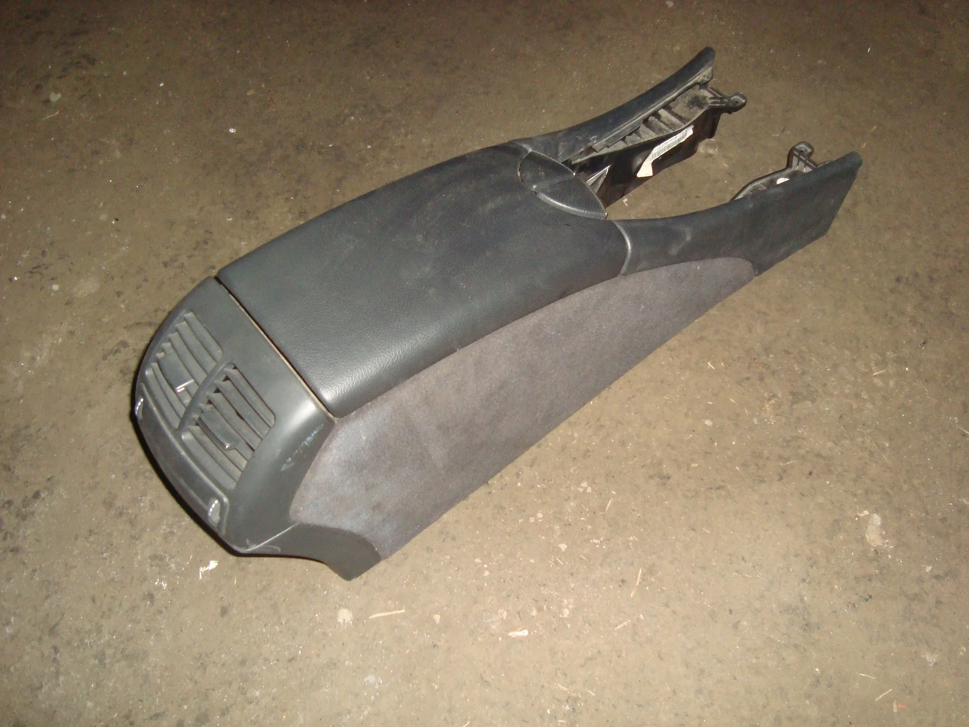 Подлокотник передний Mercedes-Benz W211 271 А2116802250 - миниатюра 2