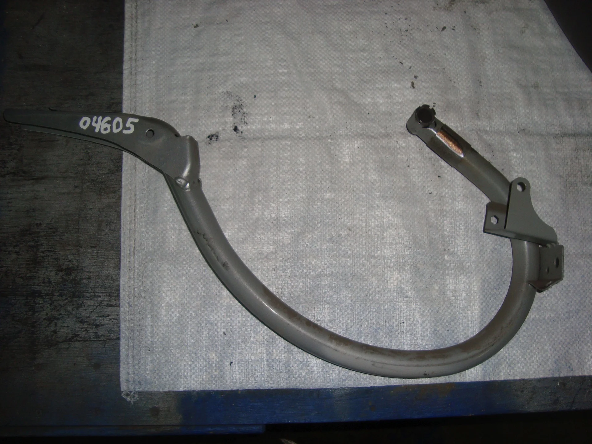 Петля багажника правая Mercedes-Benz W211 271 A2117500228 - изображение 1
