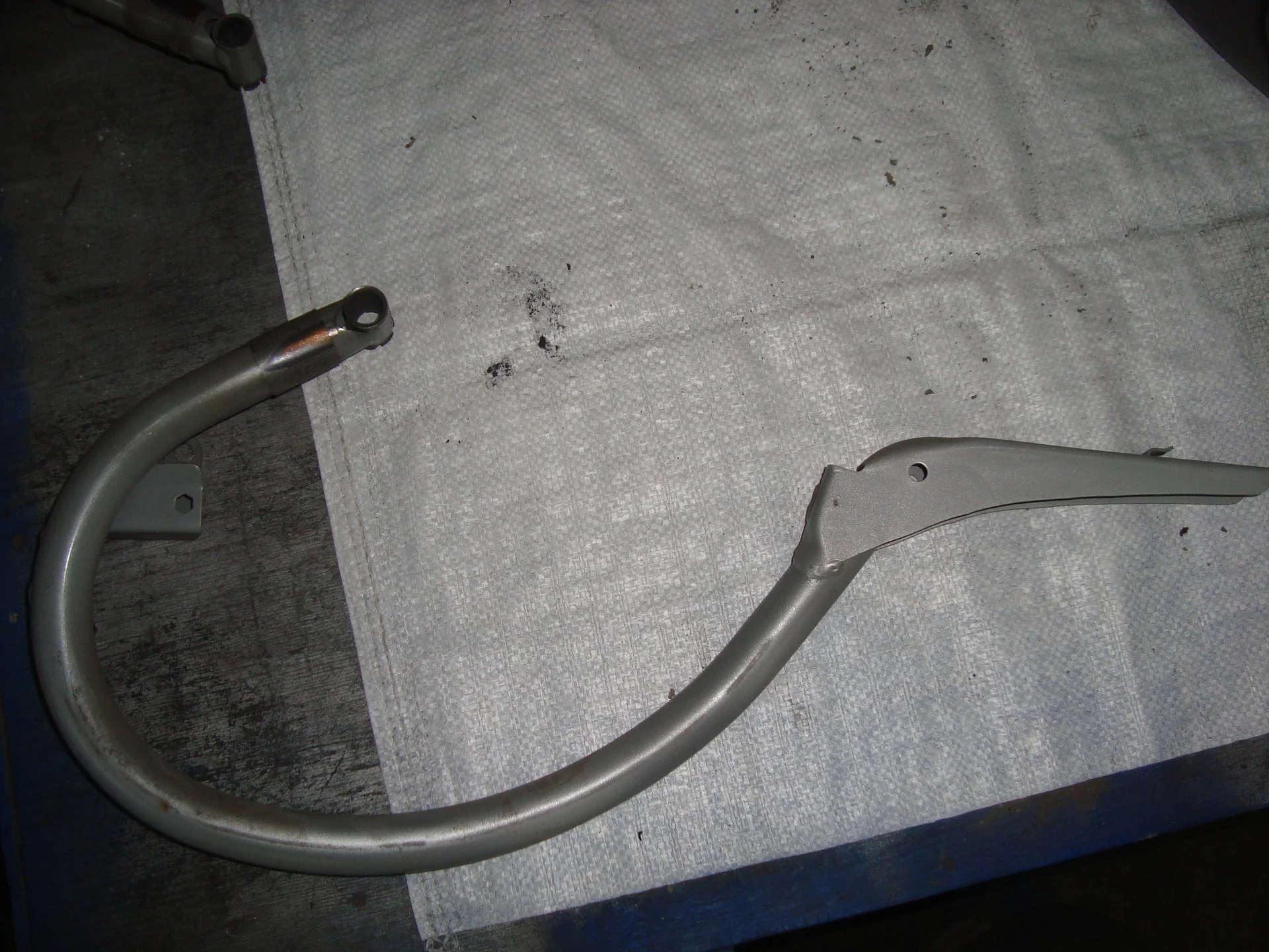 Петля багажника правая Mercedes-Benz W211 271 A2117500228 - миниатюра 2