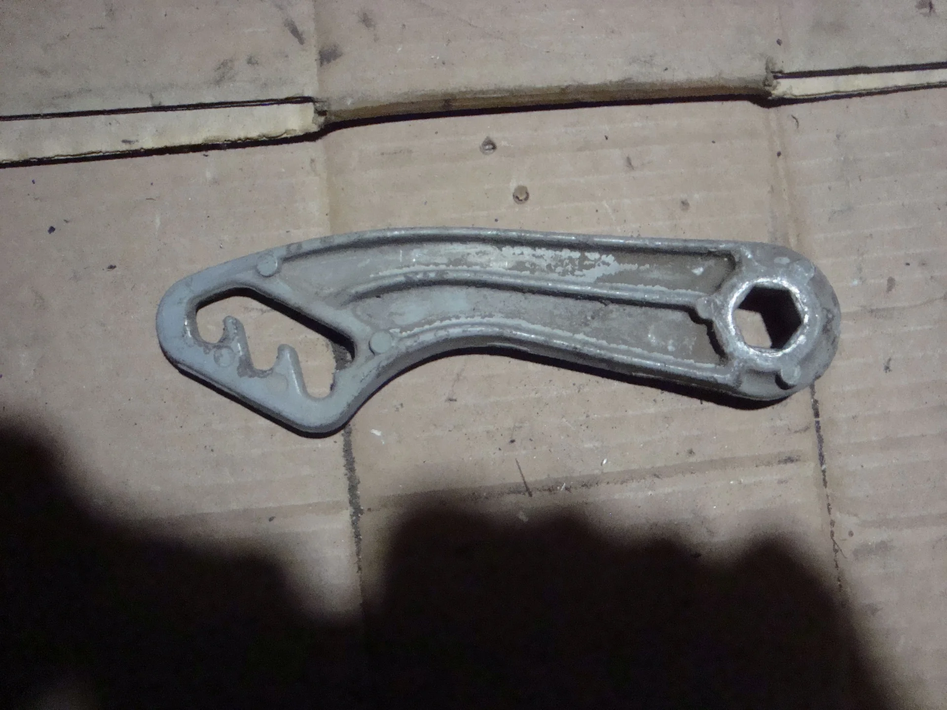Петля капота левая Mercedes-Benz R129  A1298870174 - миниатюра 2
