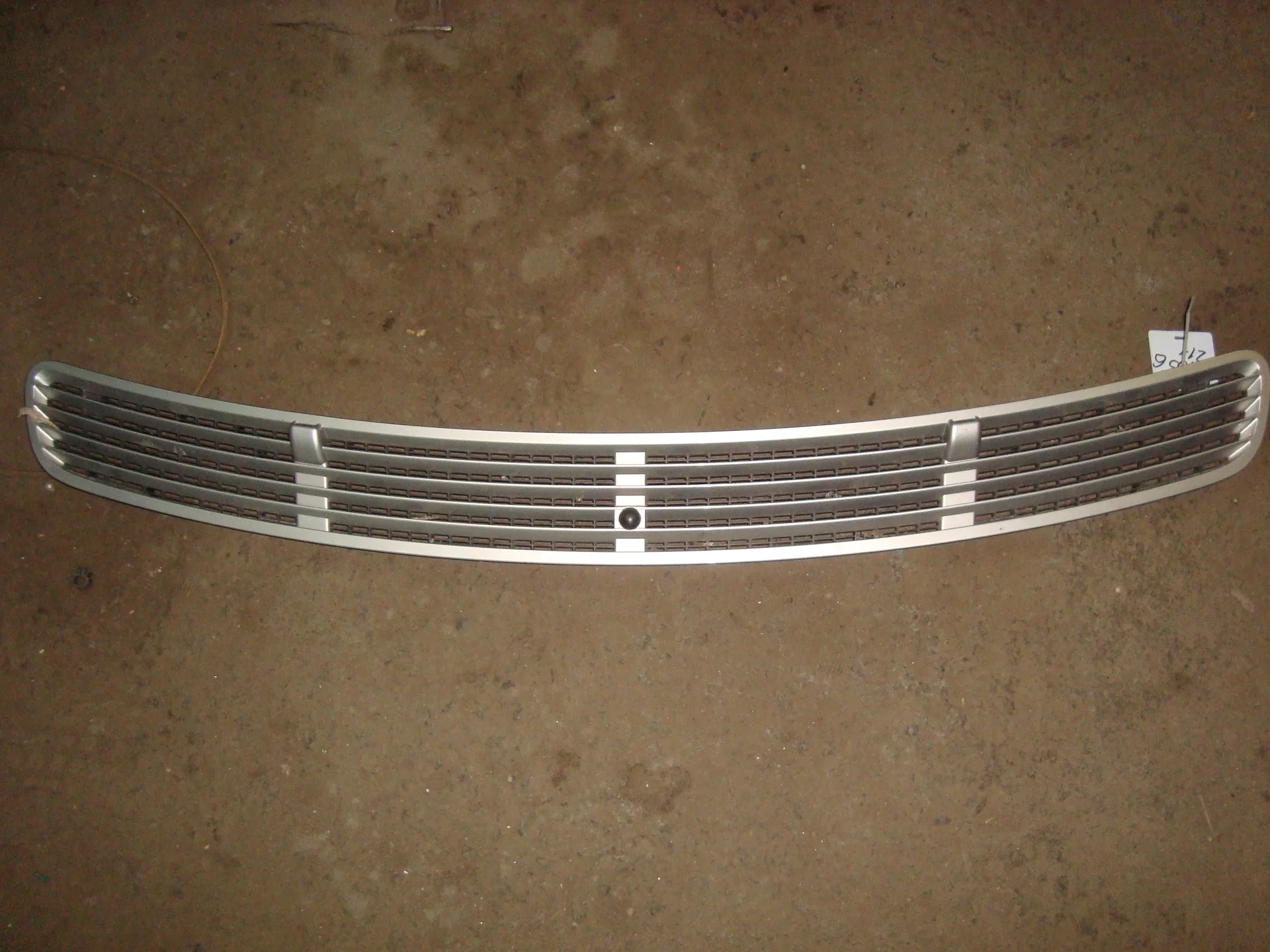 Решётка капота Mercedes-Benz W211 271 A2118800005 - изображение 1