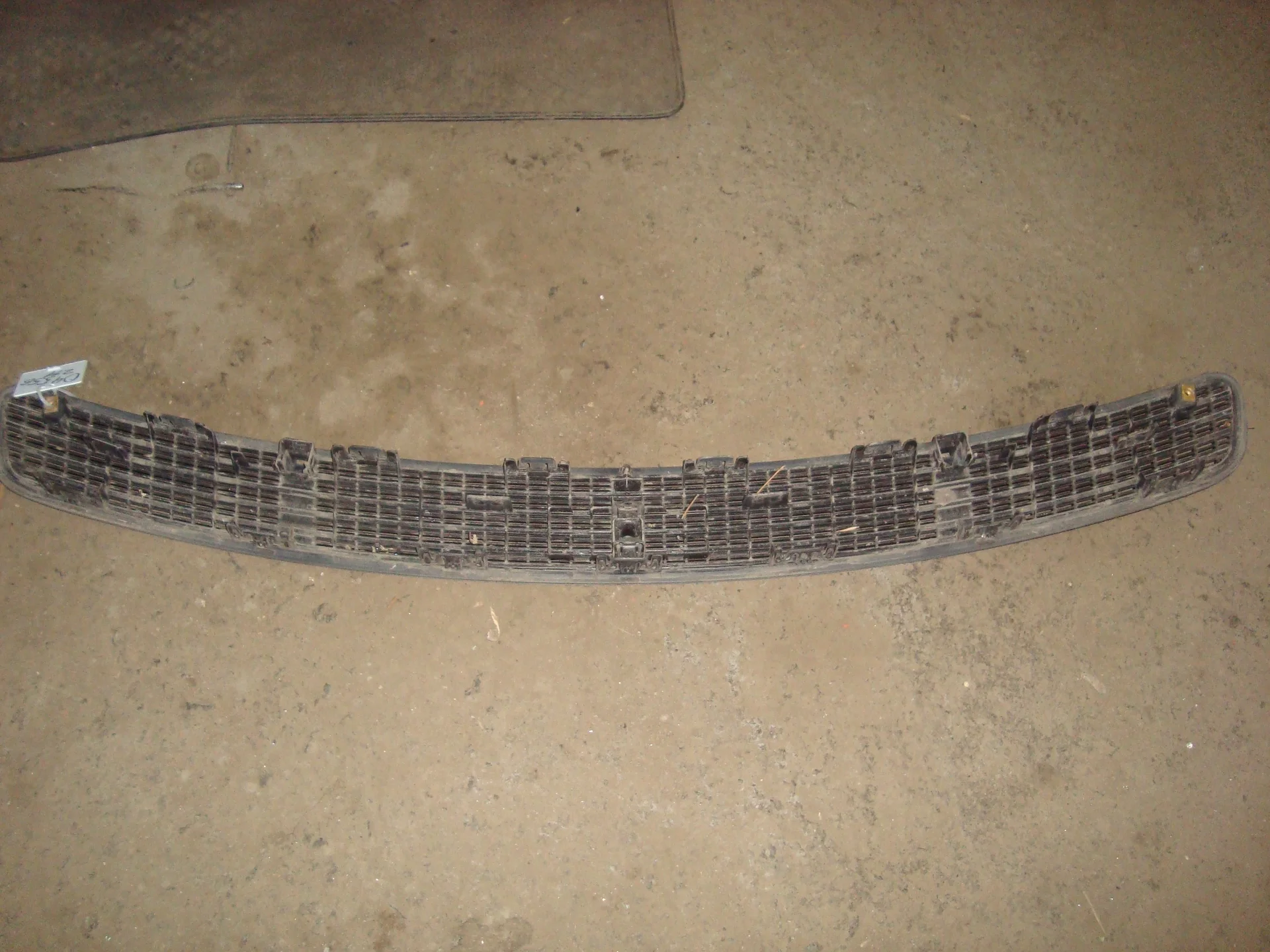 Решётка капота Mercedes-Benz W211 271 A2118800005 - миниатюра 2