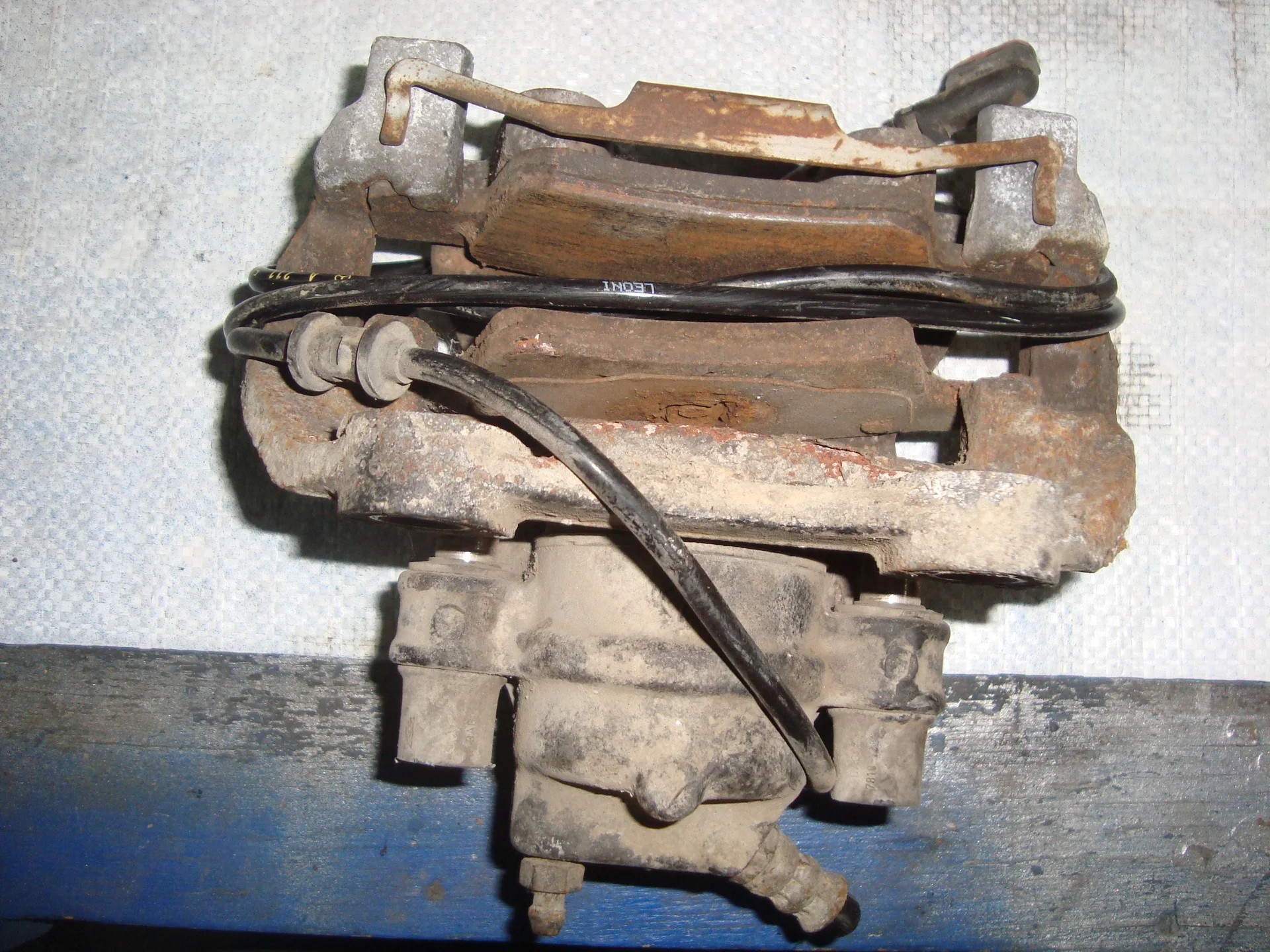 Суппорт задний правый Mercedes-Benz W211 271 A0024202883 - миниатюра 3