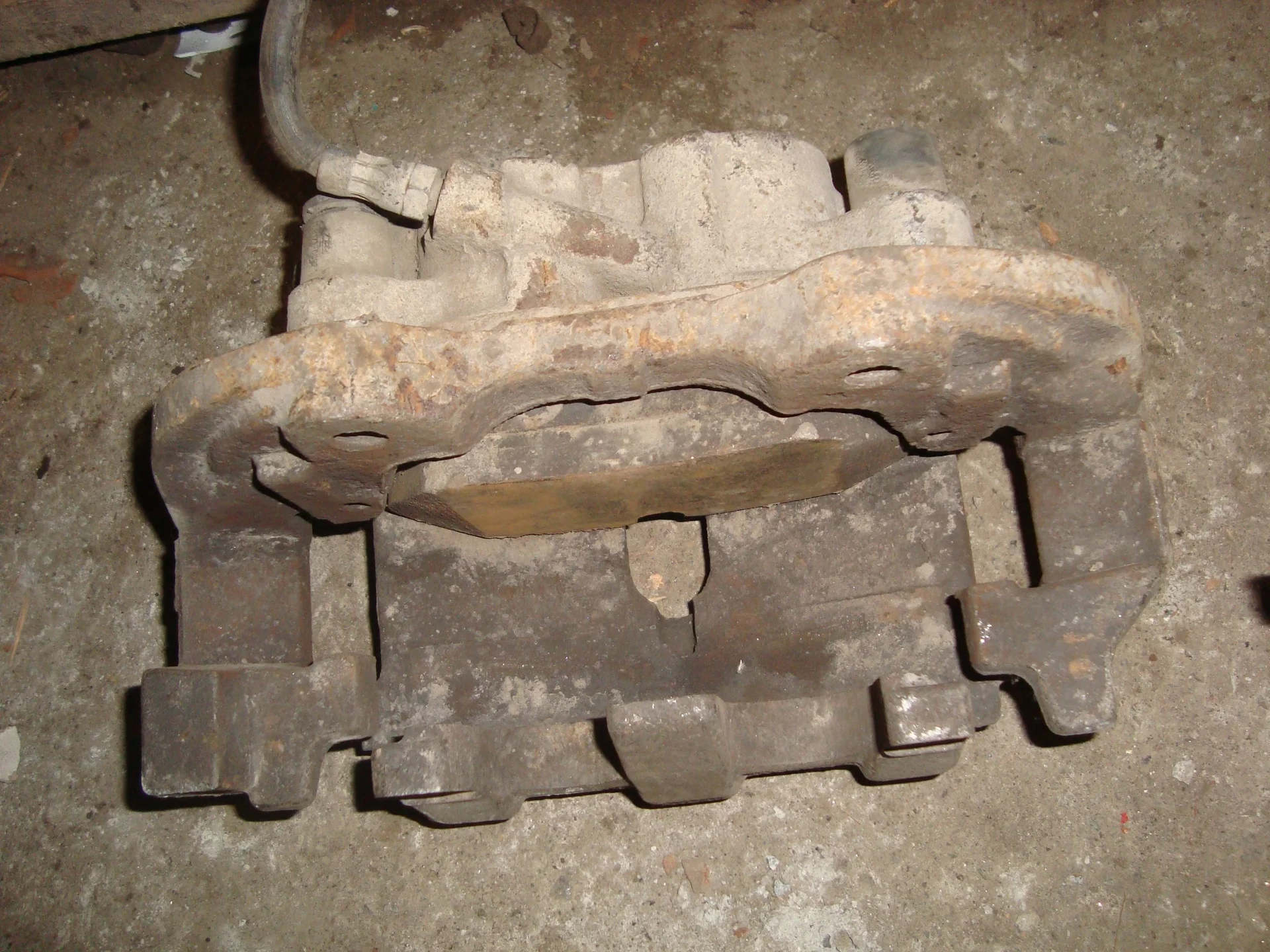 Суппорт передний правый Mercedes-Benz W164 272 - миниатюра 2