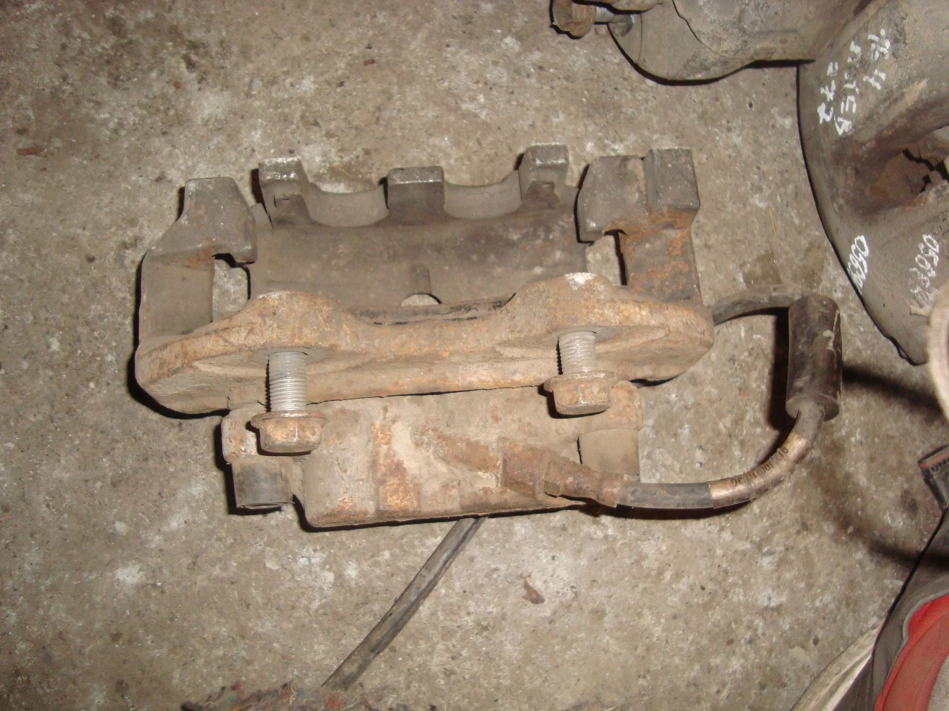 Суппорт передний правый Mercedes-Benz W164 272 - миниатюра 2
