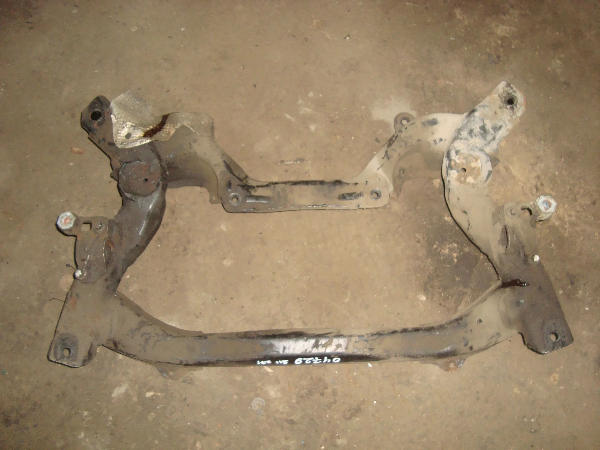 Балка подмоторная (подрамник) Mercedes-Benz W211 271 A2118201187 - миниатюра 2
