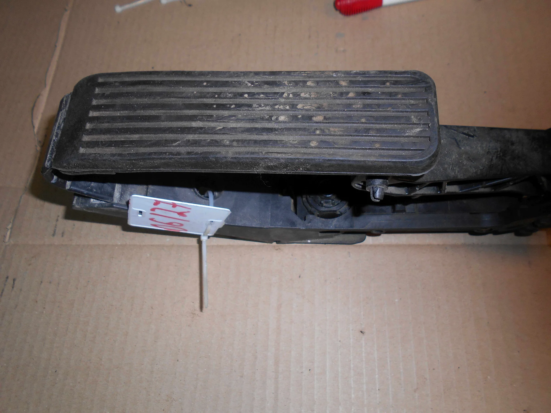 Педаль газа Mercedes-Benz W220  A2203000104 - миниатюра 3