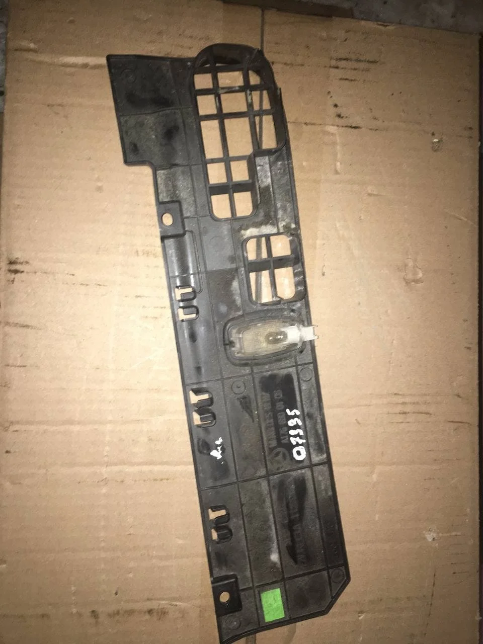 Обшивка под торпедо правая Mercedes-Benz C117 A1766800106 - миниатюра 2