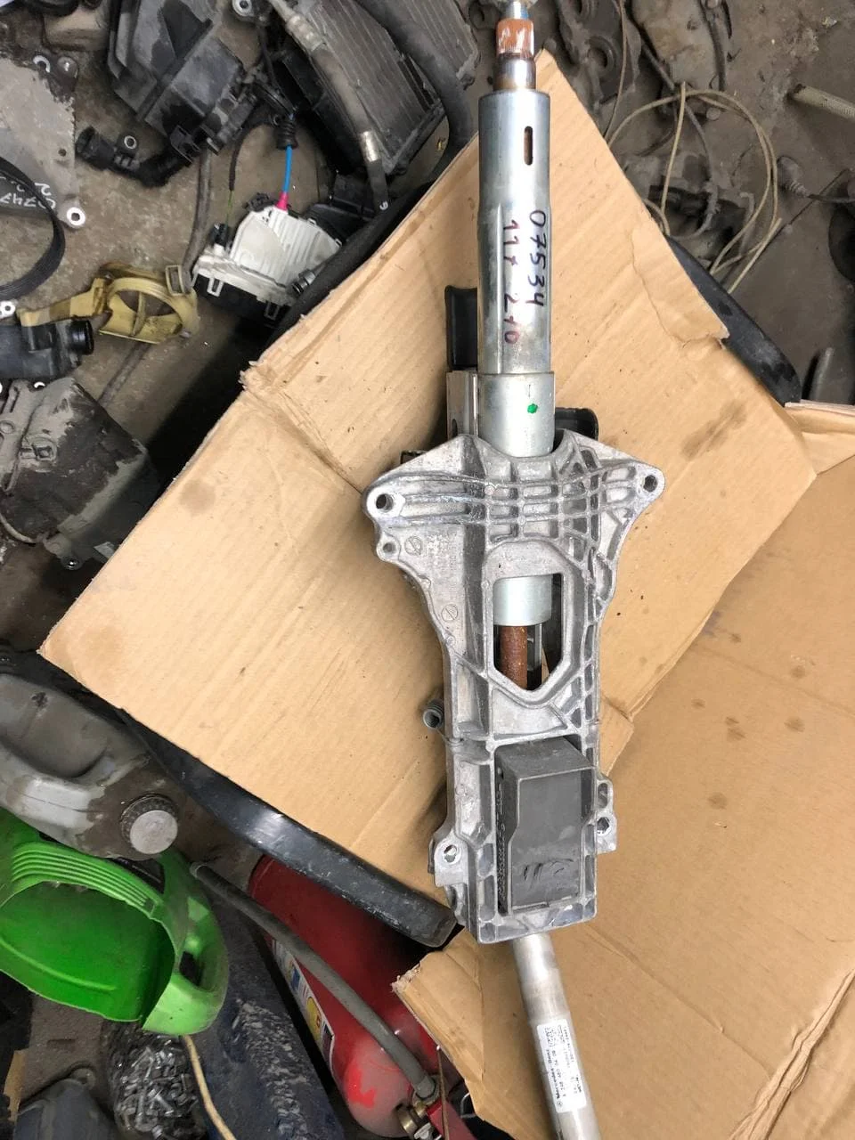 Колонка рулевая Mercedes-Benz C117 270 A2464602316