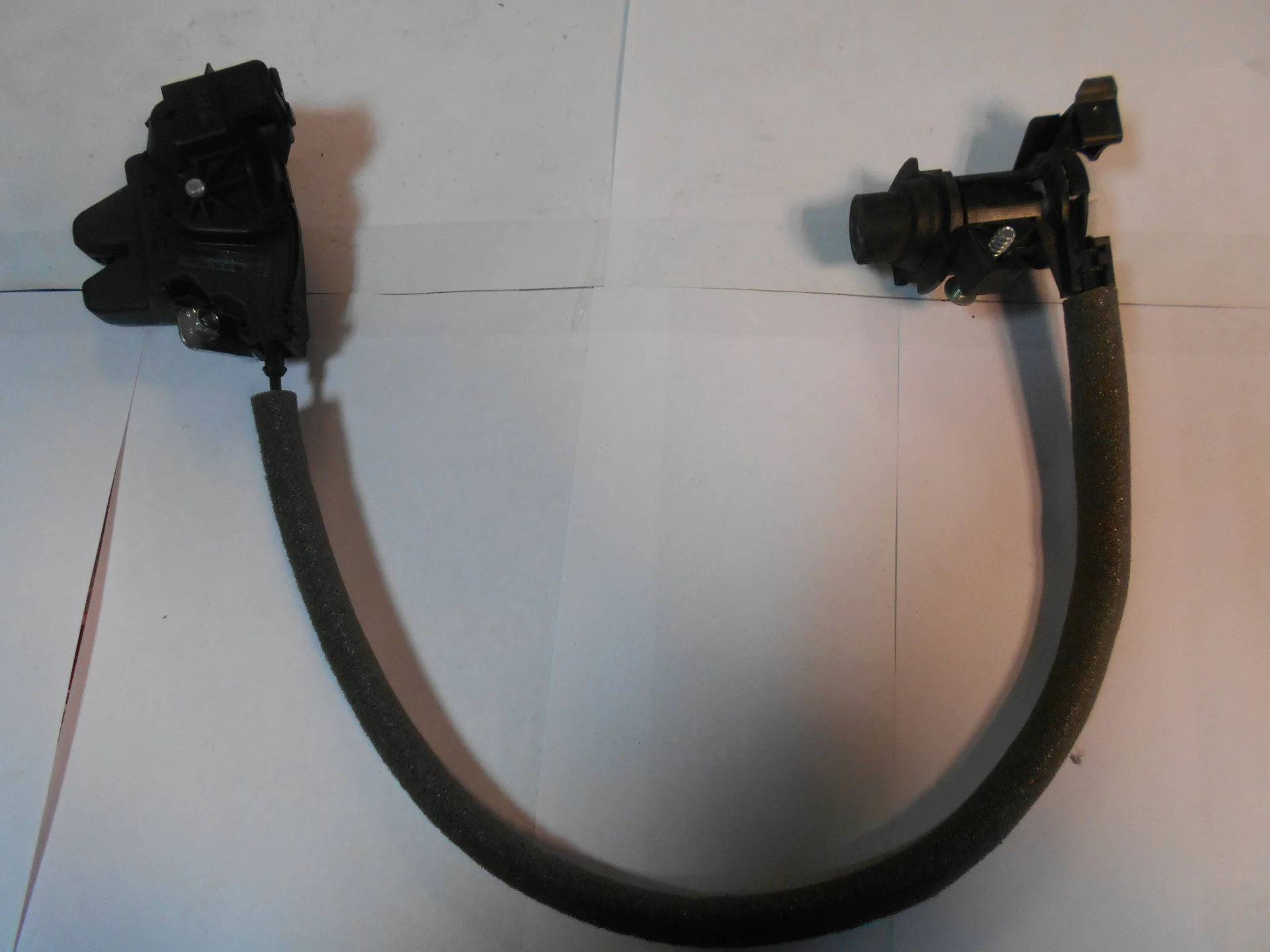 Замок багажника Mercedes-Benz W212 276 A2047500185 - миниатюра 3