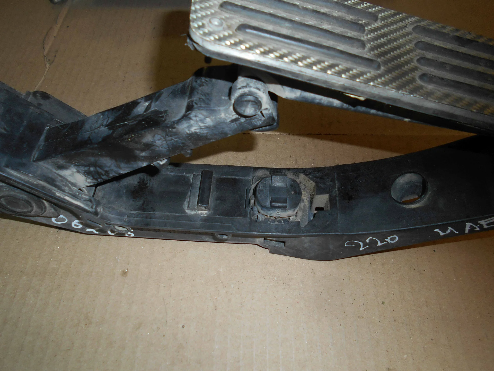 Педаль газа Mercedes-Benz W220  A2203000004 - миниатюра 3