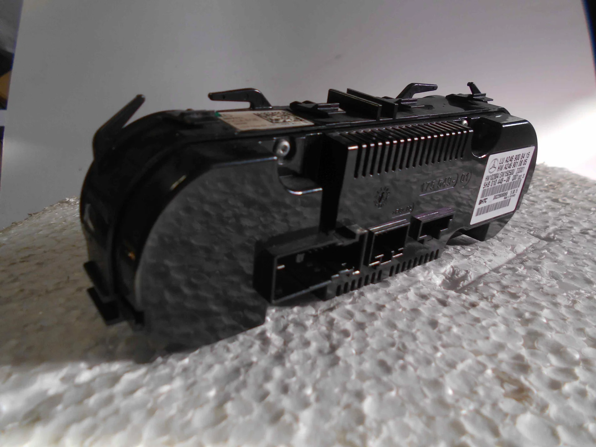 Блок управления климат контролем Mercedes-Benz C117 270 A2469008415 - миниатюра 5