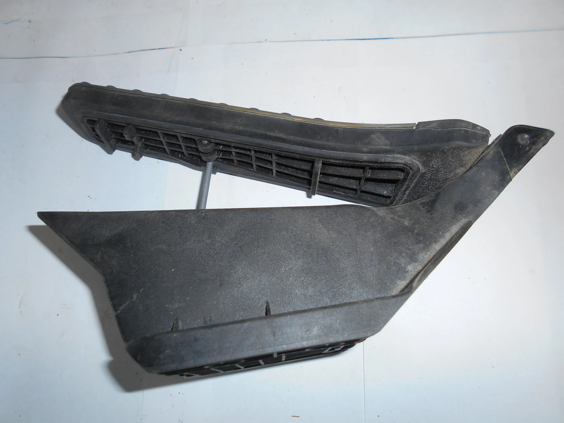 Педаль газа Mercedes-Benz W212 276 A2223001100 - миниатюра 2
