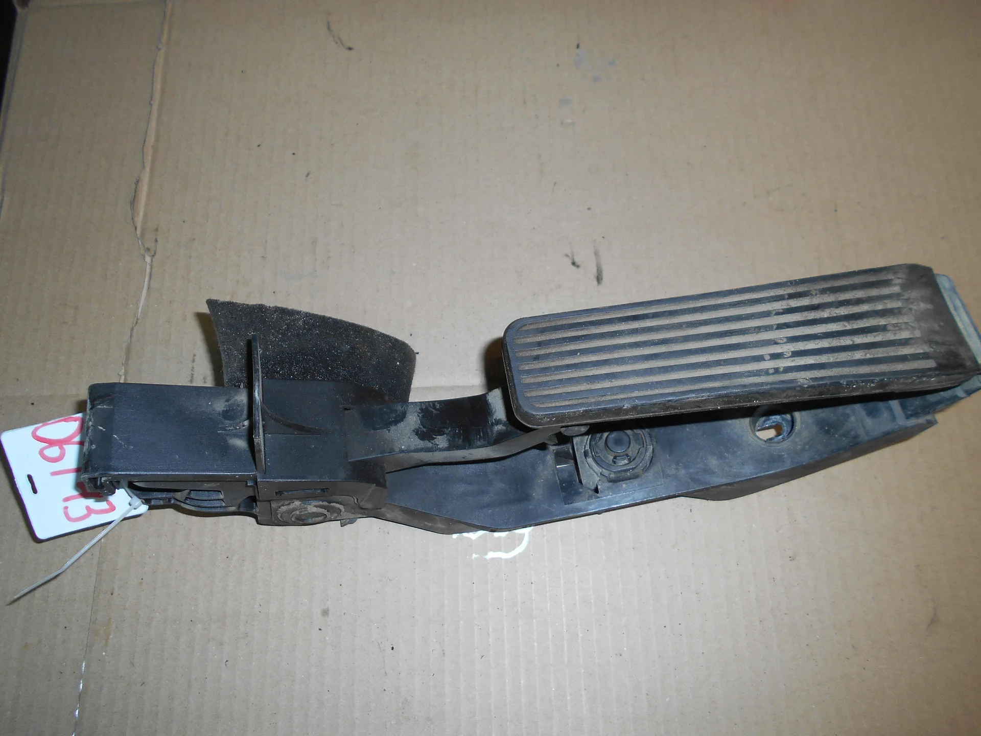 Педаль газа Mercedes-Benz W211  A2113000404 - миниатюра 3