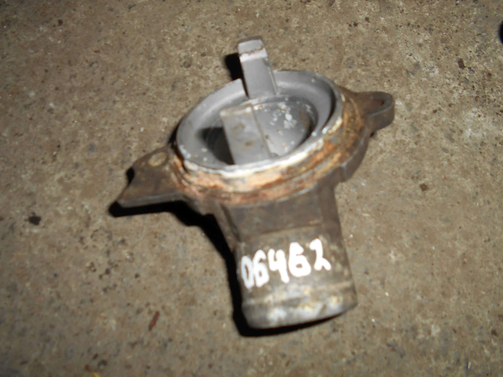 Корпус термостата Mercedes-Benz W211 112 A1122030275 - изображение 1