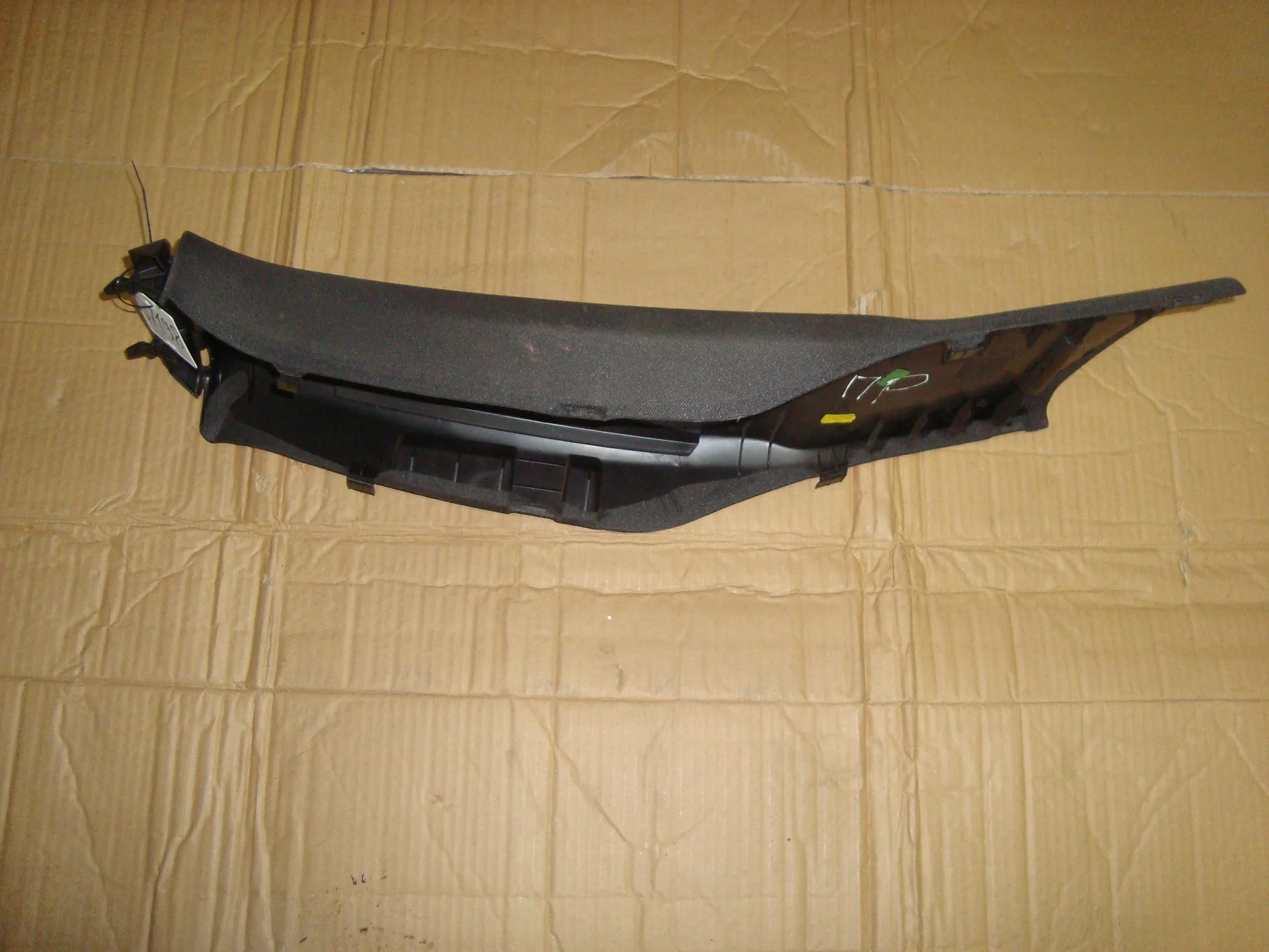 Обшивка стойки Mercedes-Benz C117 270 A1176902400 - миниатюра 2