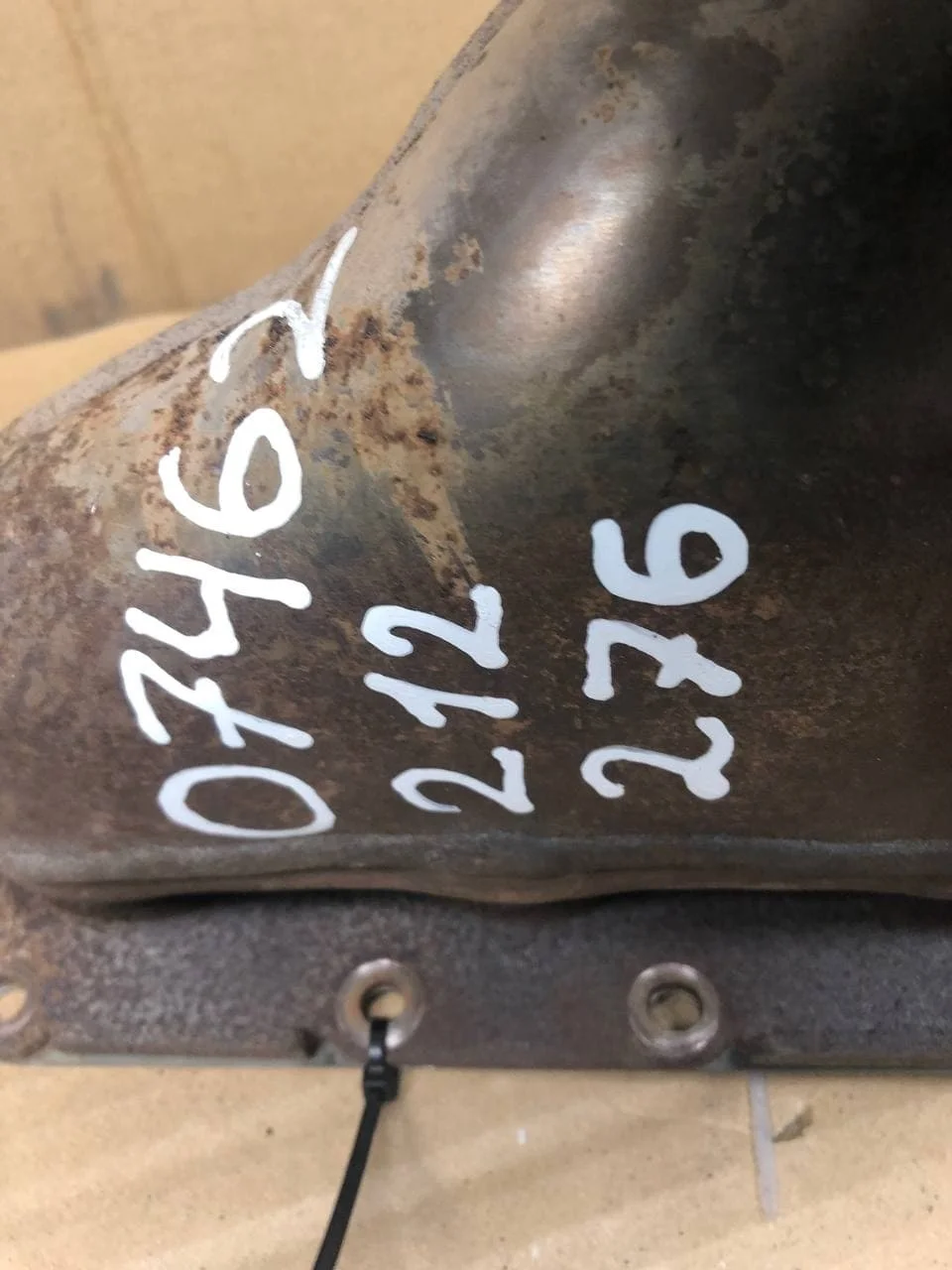 Выпускной коллектор Mercedes-Benz W212 276 A2761400409 - изображение 1