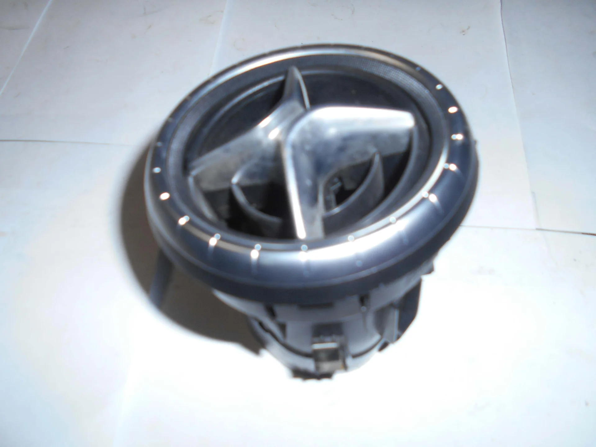 Дефлектор печки центральный Mercedes-Benz C117 270 A1178300354 - изображение 1