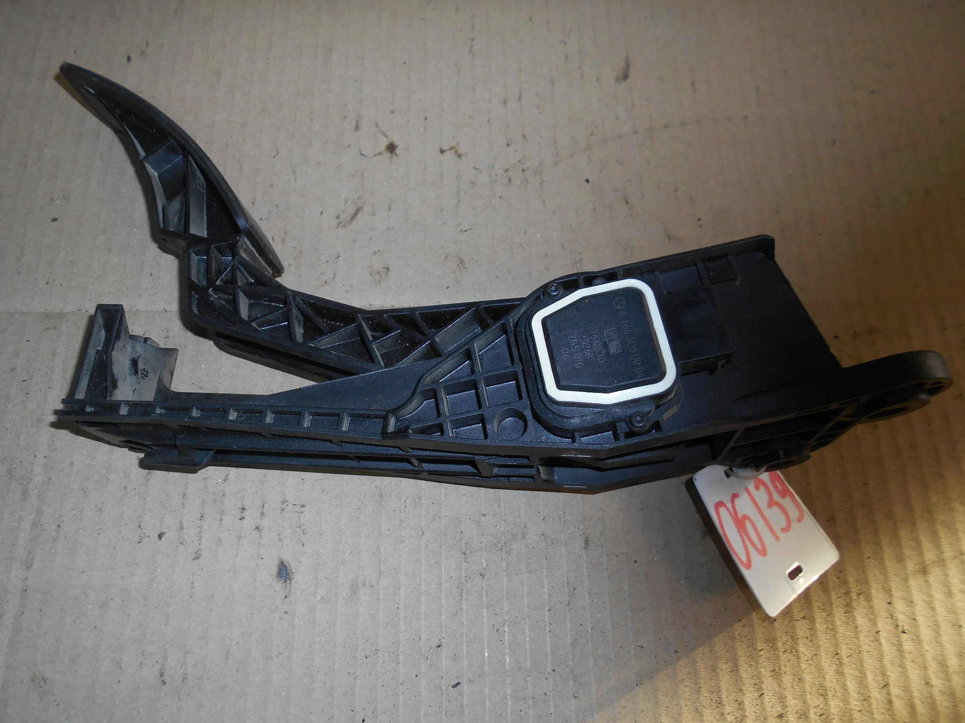 Педаль газа Mercedes-Benz X164  A1643000004 - миниатюра 2